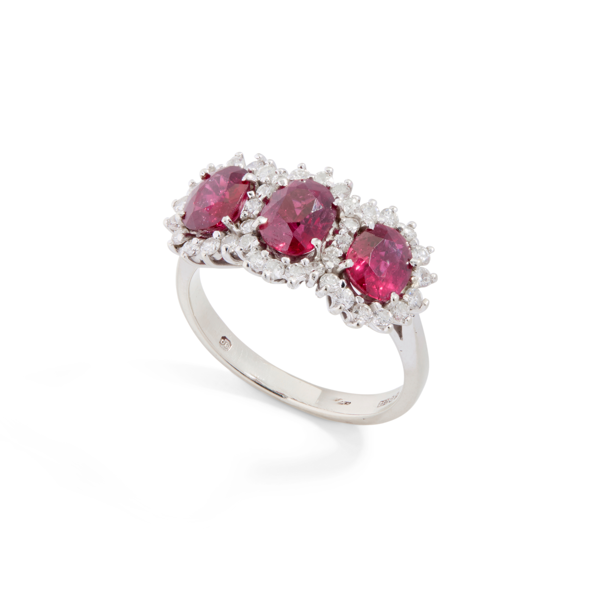 An 18ct gold ruby, red spinel and diamond ring
