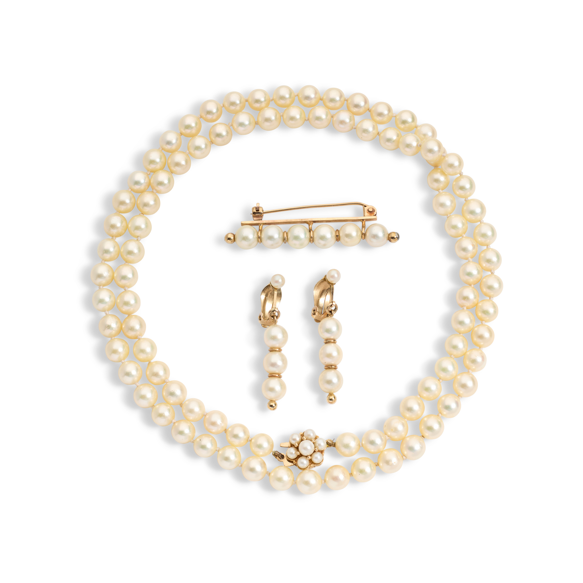 A collection of cultured pearl jewellery
