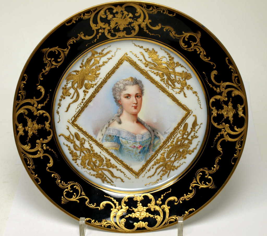 SEVRES STYLE PLATE DEPICTING MARIE LECZINSKA