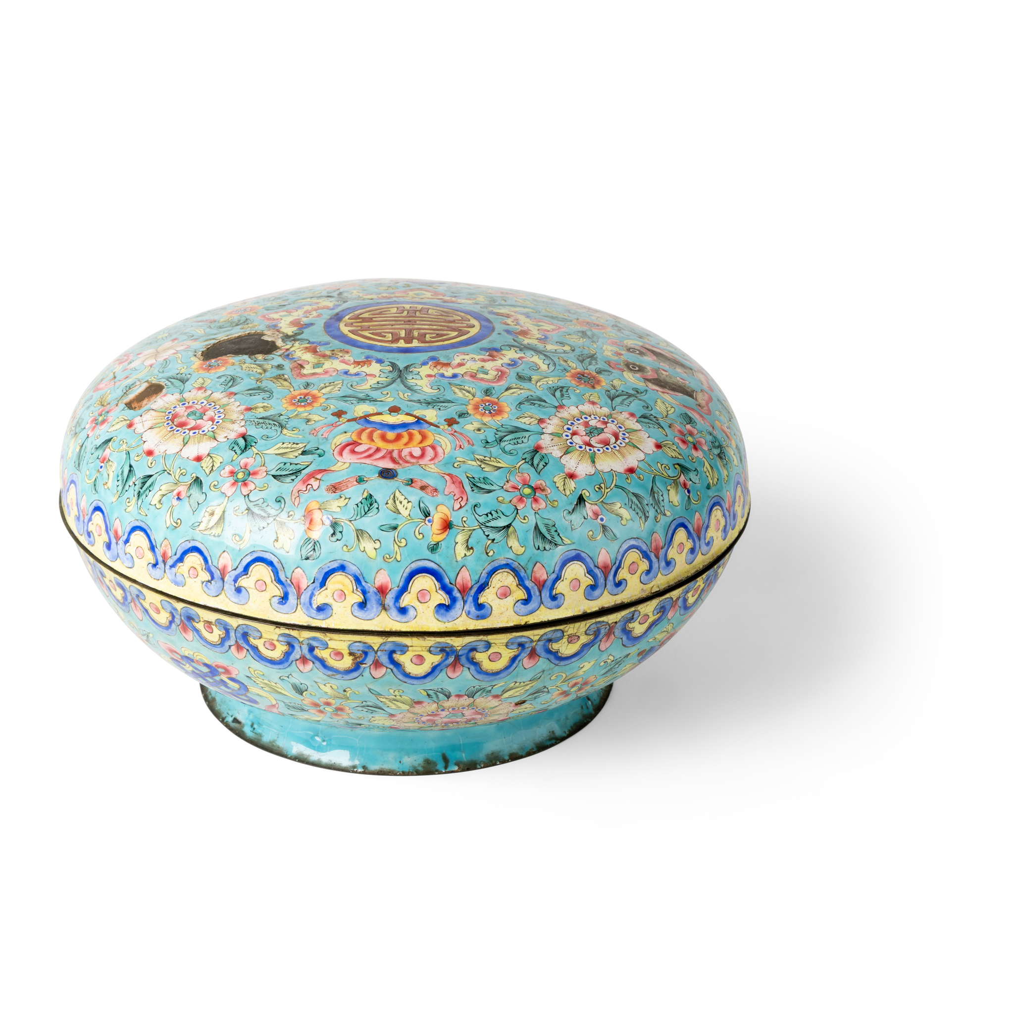 CHINESE PAINTED ENAMEL CIRCULAR BOX WITH COVER