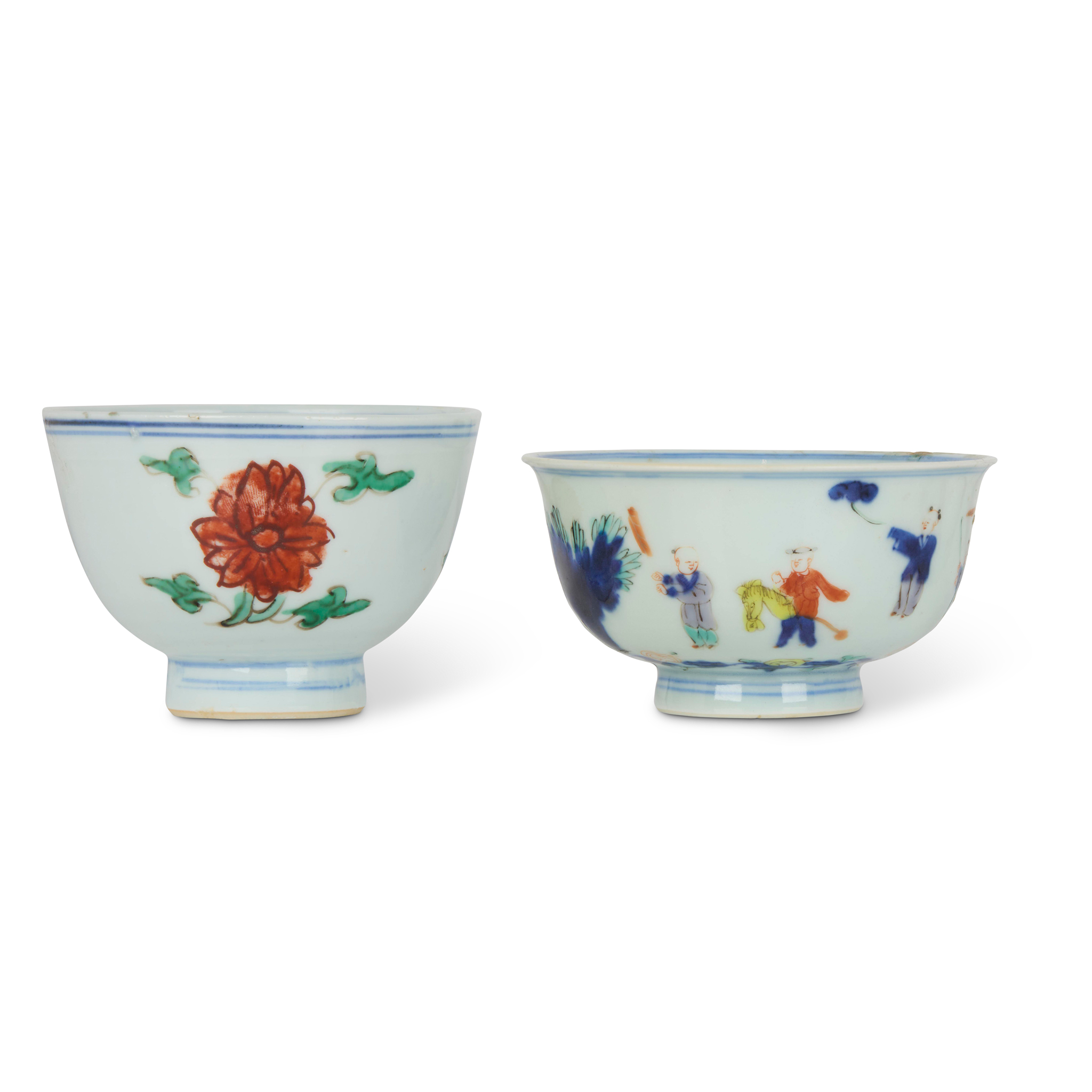 TWO CHINESE WUCAI CUPS
