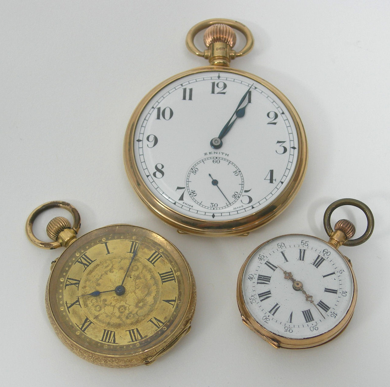 ZENITH - a 1940's 9ct gold open faced pocket watch,