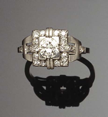 An Art Deco diamond ring,