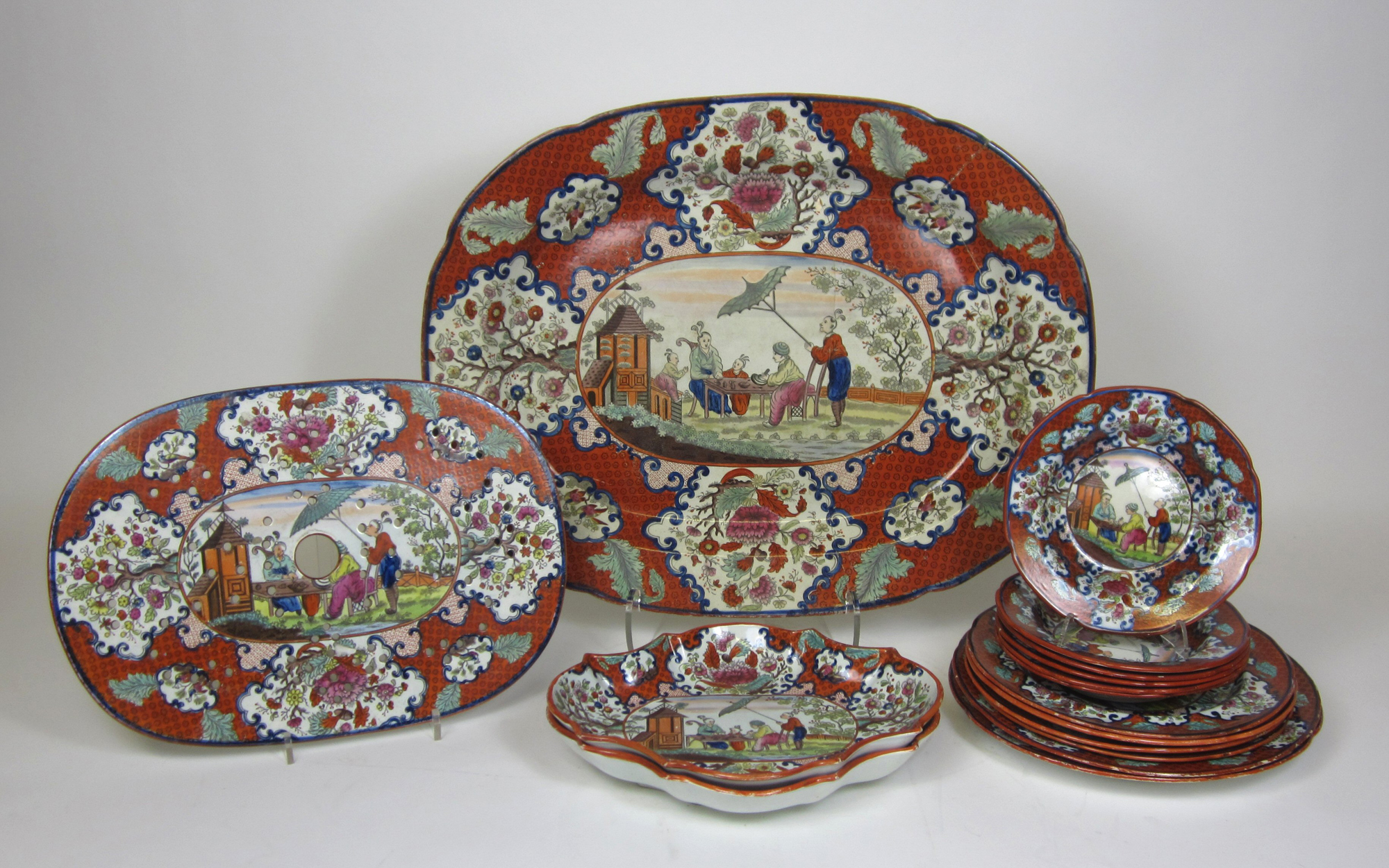 CHINOISERIE PART DINNER SERVICE