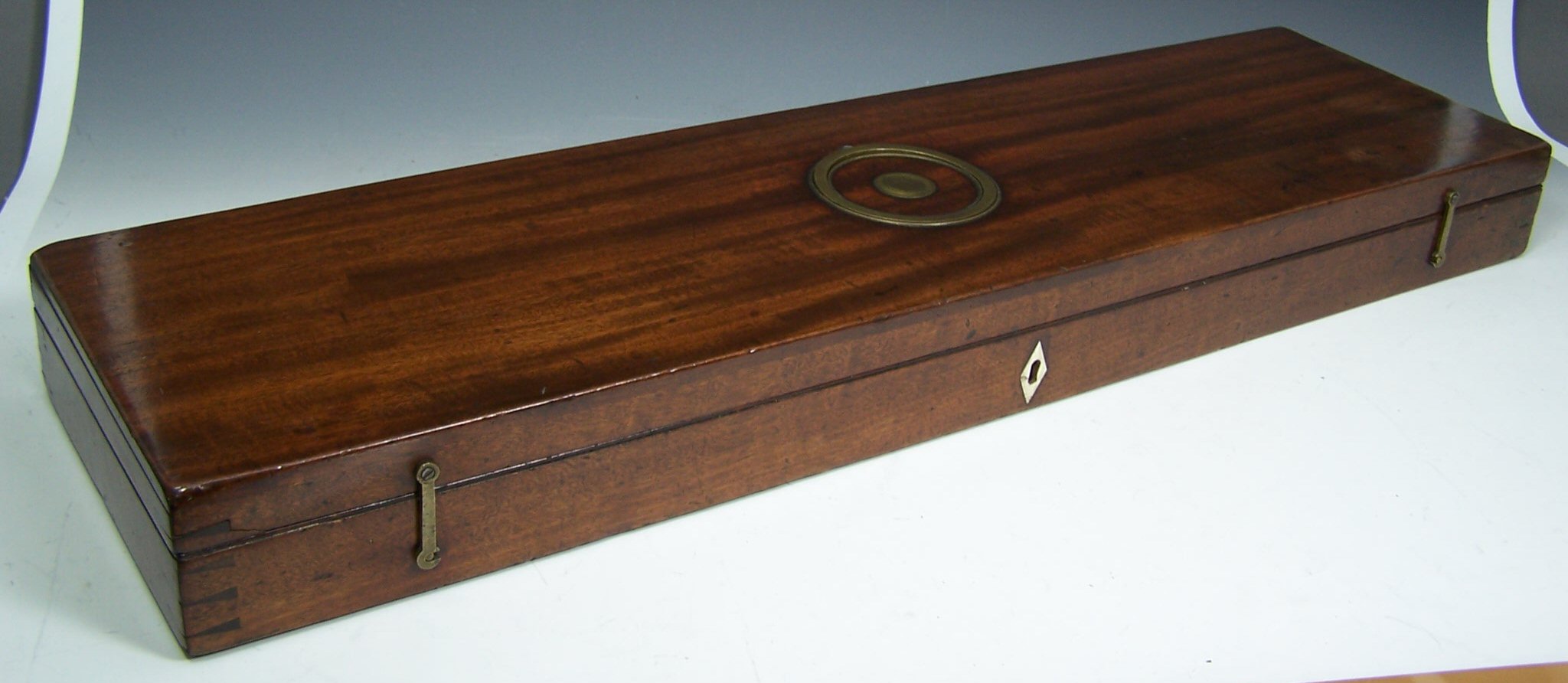 A late George III period mahogany guncase