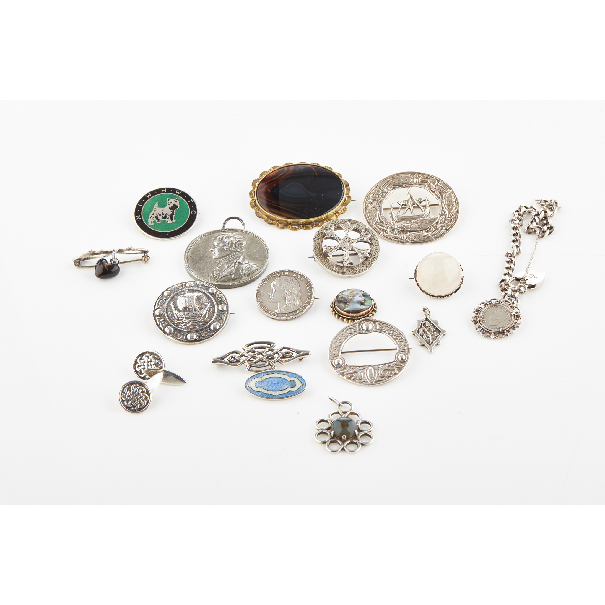 A collection of Scottish jewellery
