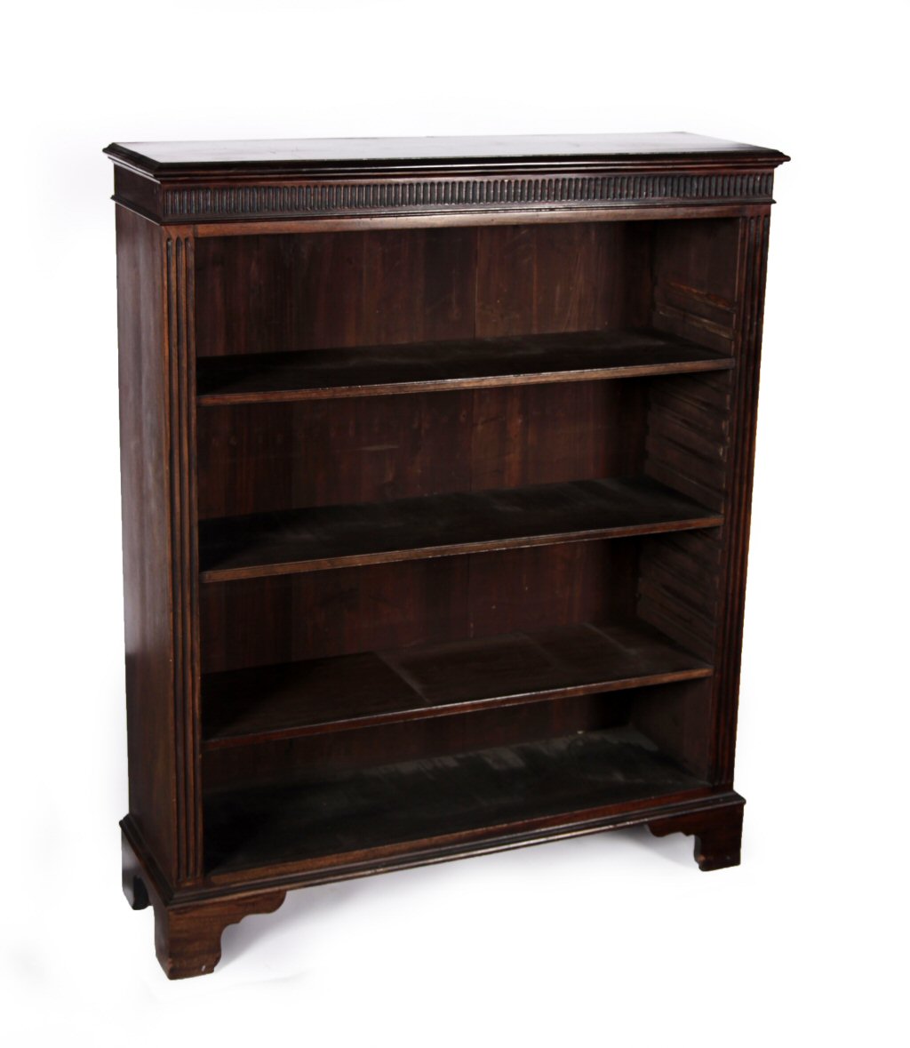 GEORGIAN STYLE MAHOGANY OPEN BOOKCASE