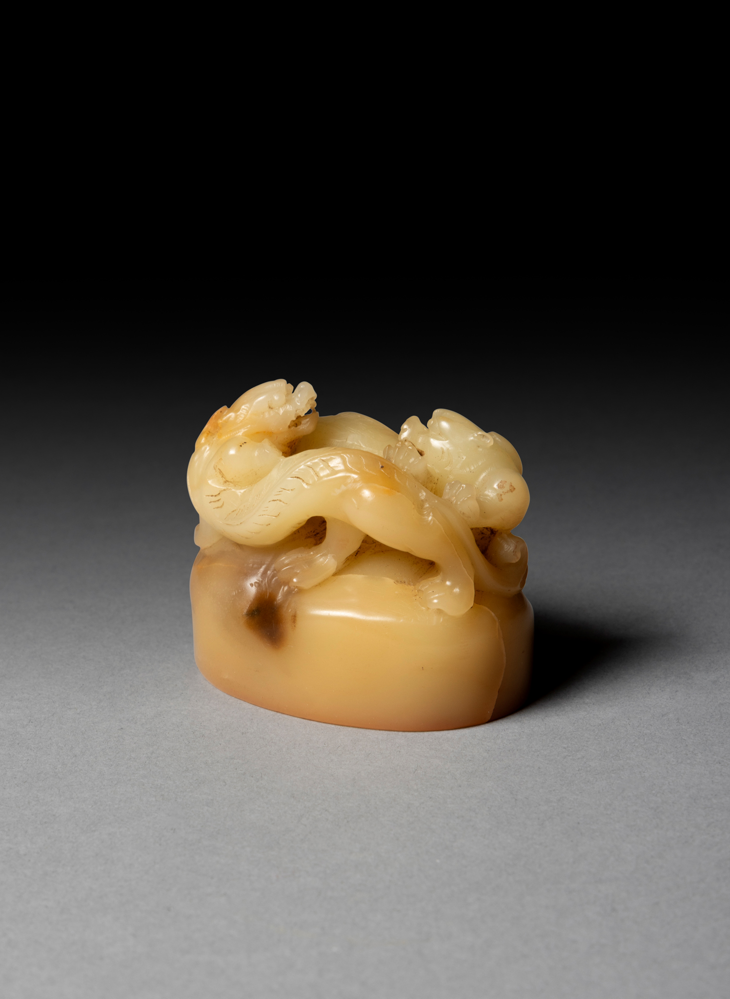 CHINESE SOAPSTONE 'DOUBLE DRAGONS' SEAL