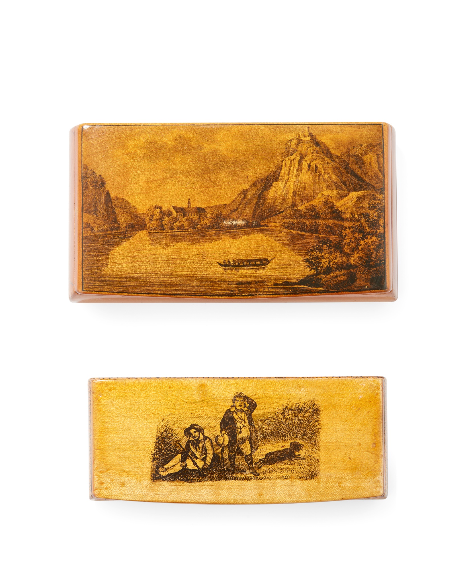 A FINE MAUCHLINE WARE SNUFF BOX