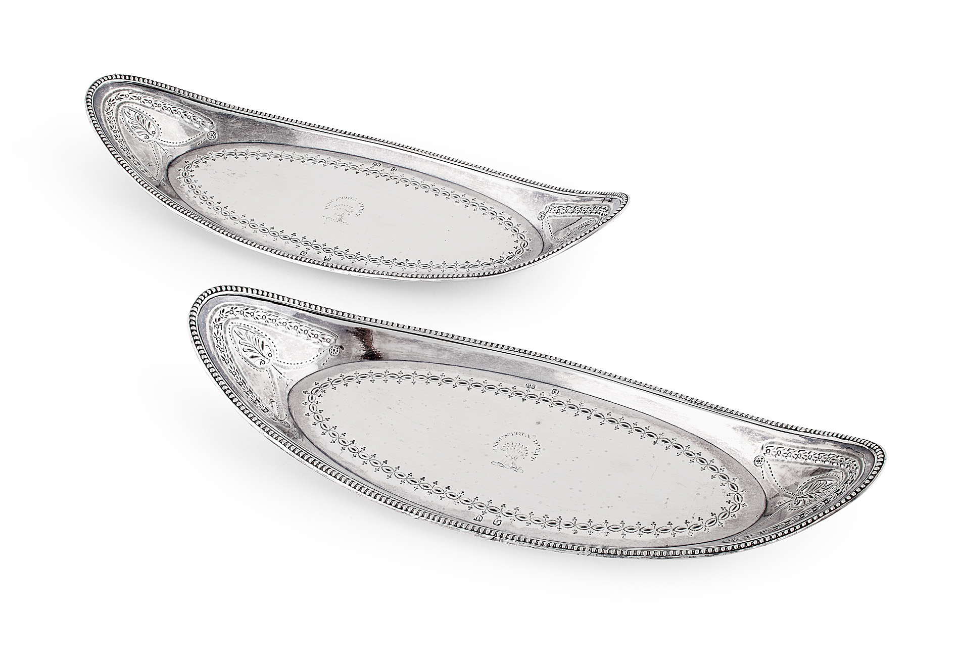 A pair of George III snuffer trays