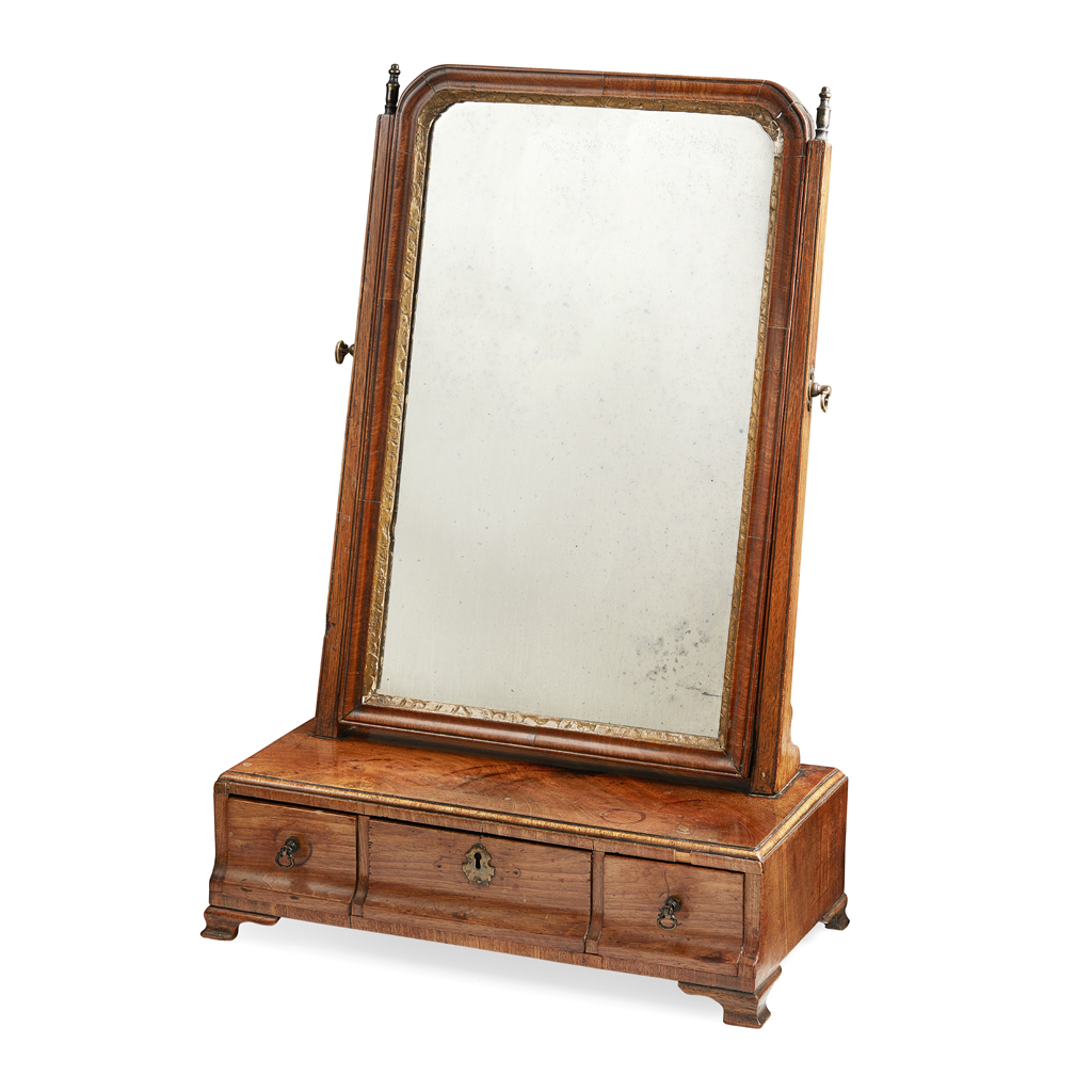 GEORGE II MAHOGANY TOILET MIRROR