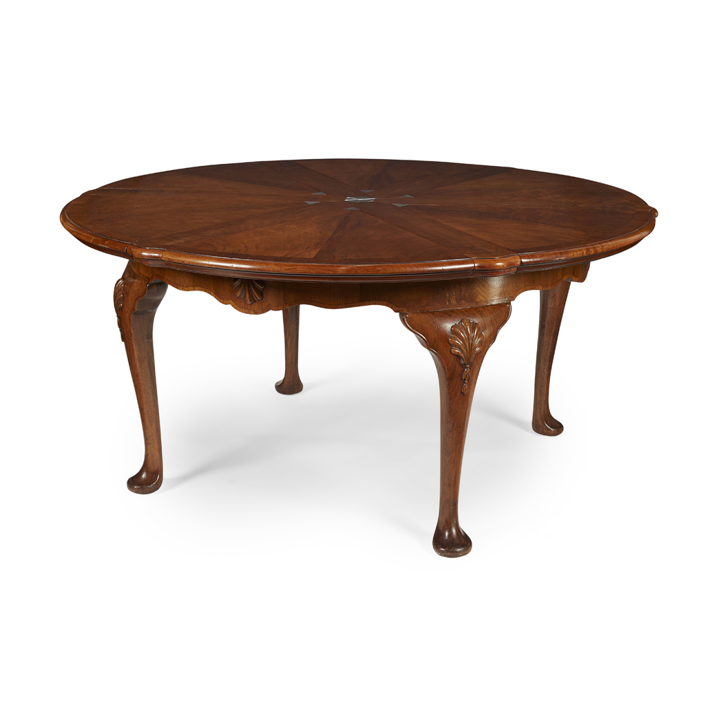 QUEEN ANNE STYLE WALNUT JUPE ACTION EXTENDING DINING TABLE, BY GILLOWS & WARING