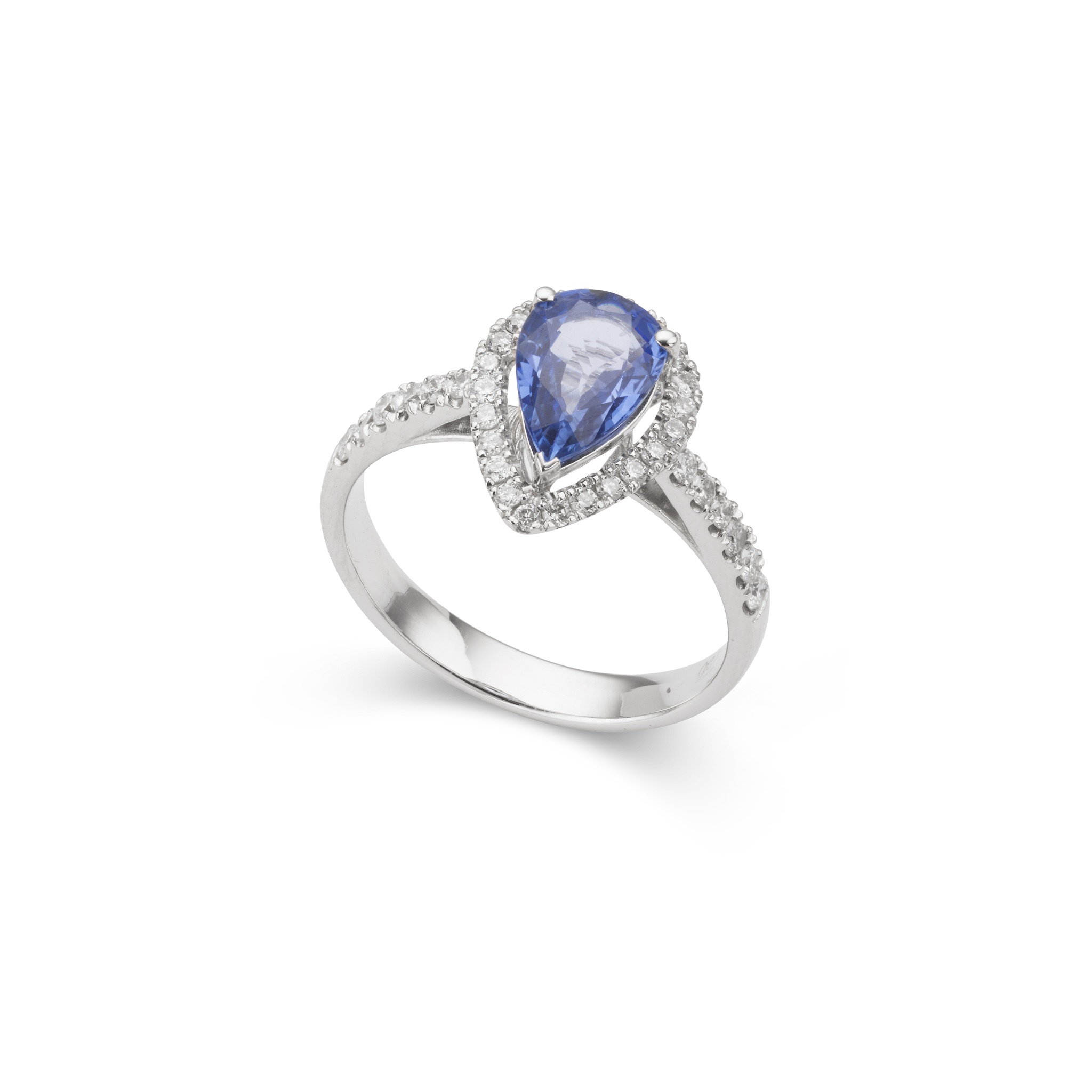 A sapphire and diamond cluster ring