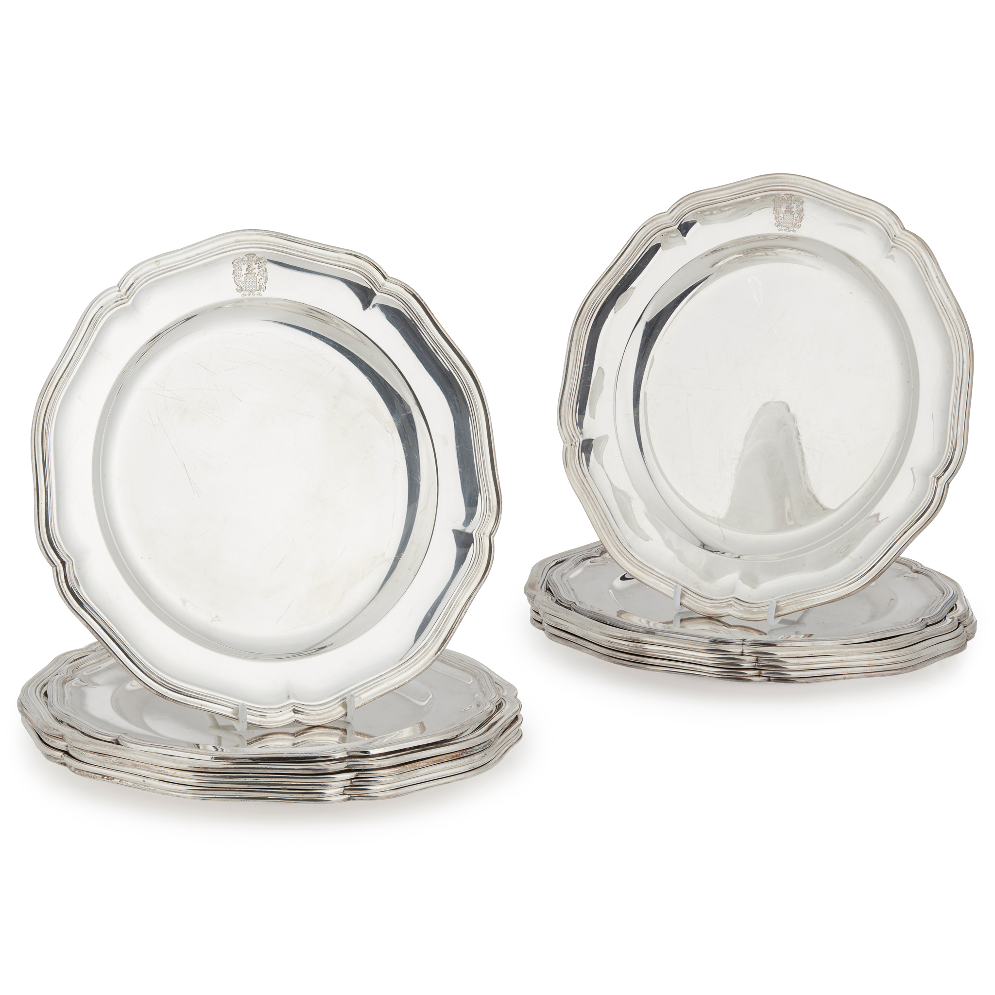 A set of twelve Italian plates