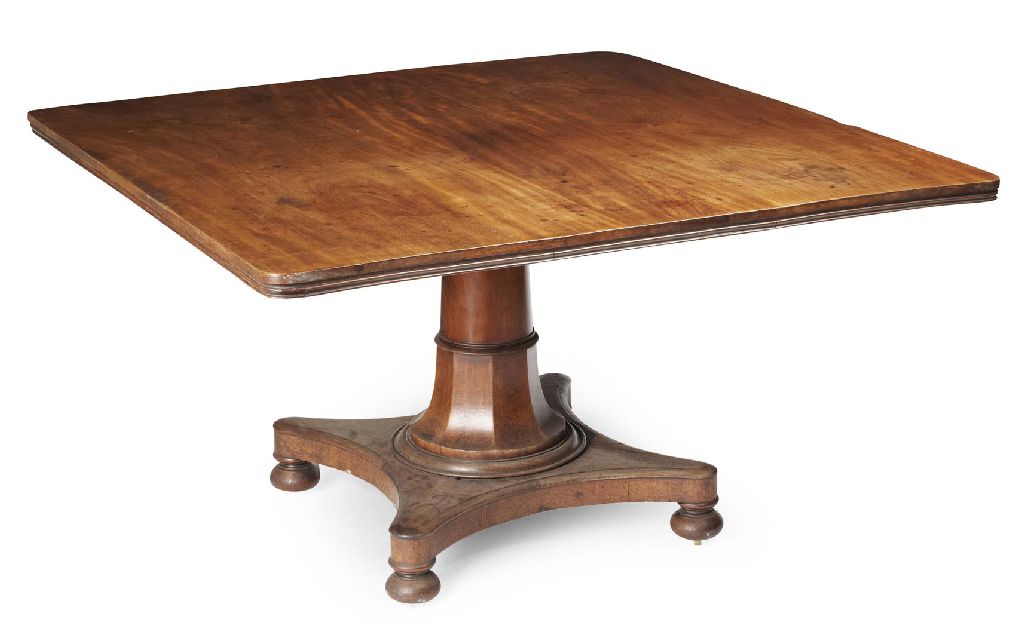 A William IV mahogany breakfast table
