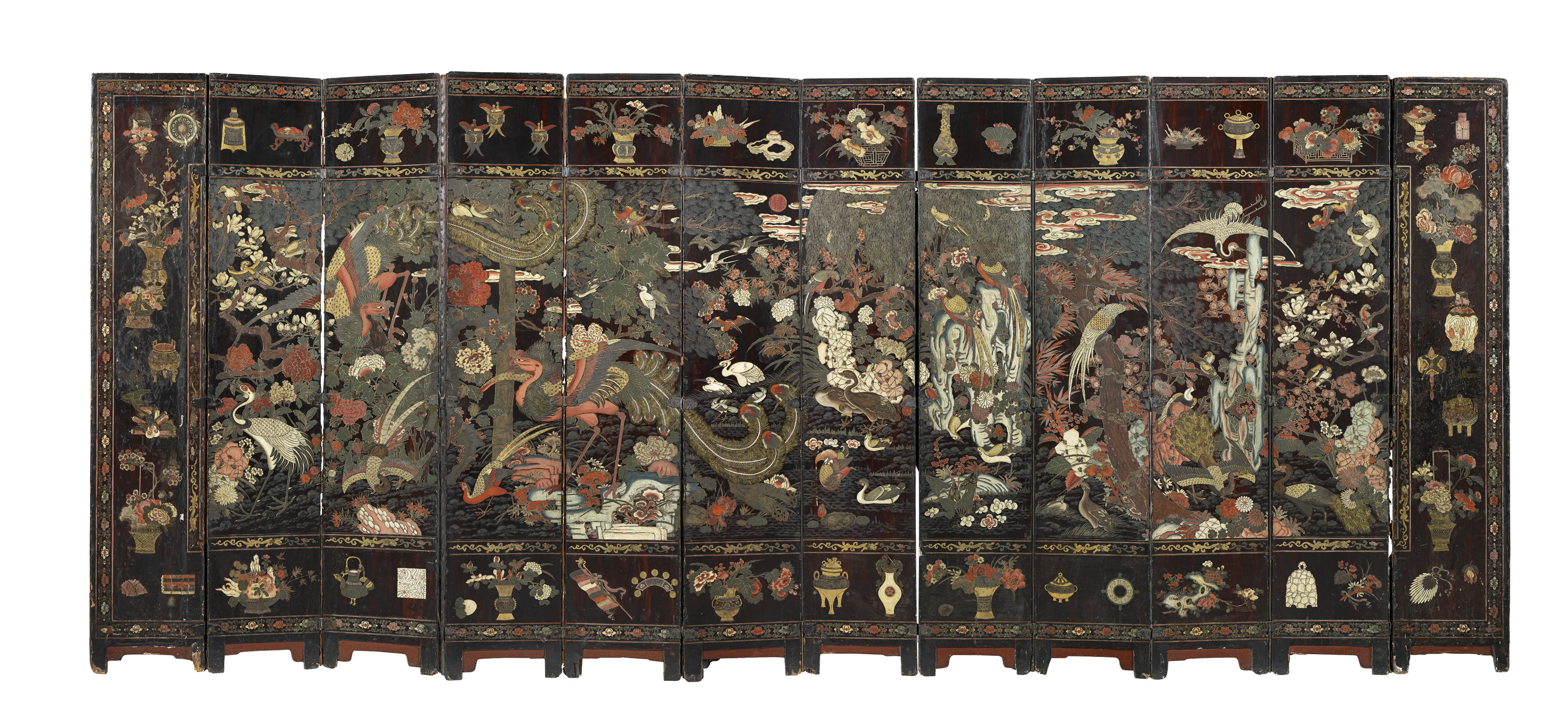 IMPRESSIVE CHINESE TWELVE PANEL LACQUER SCREEN