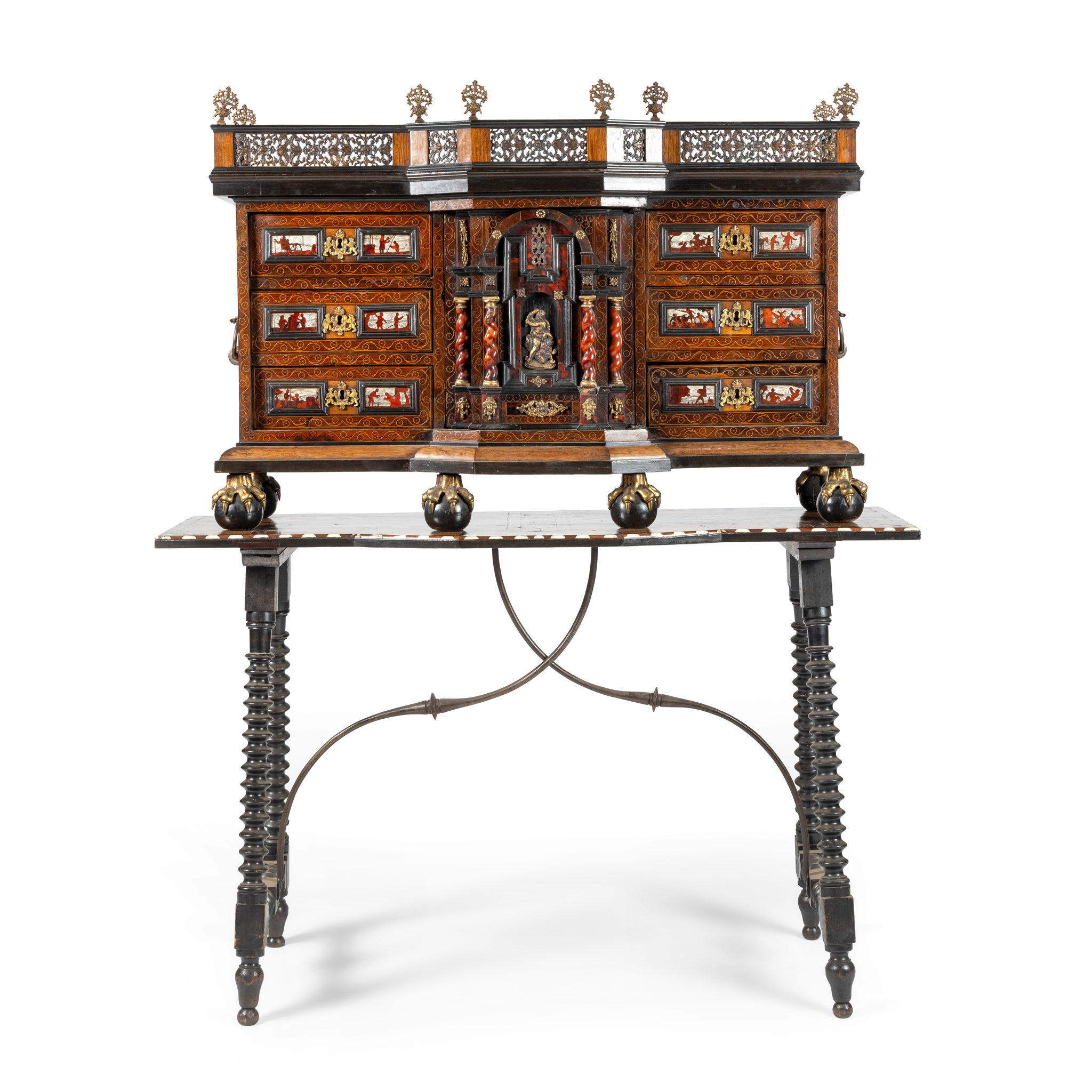 AN ITALIAN INLAID AND GILT METAL AND TORTOISESHELL MOUNTED TABLE CABINET ON ASSOCIATED STAND