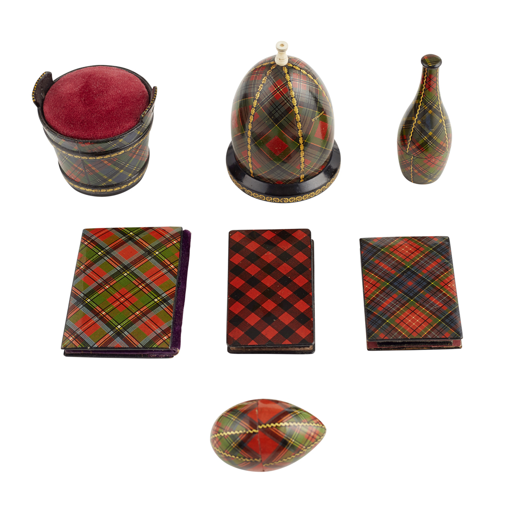 A GROUP OF MAUCHLINE 'TARTAN WARE'