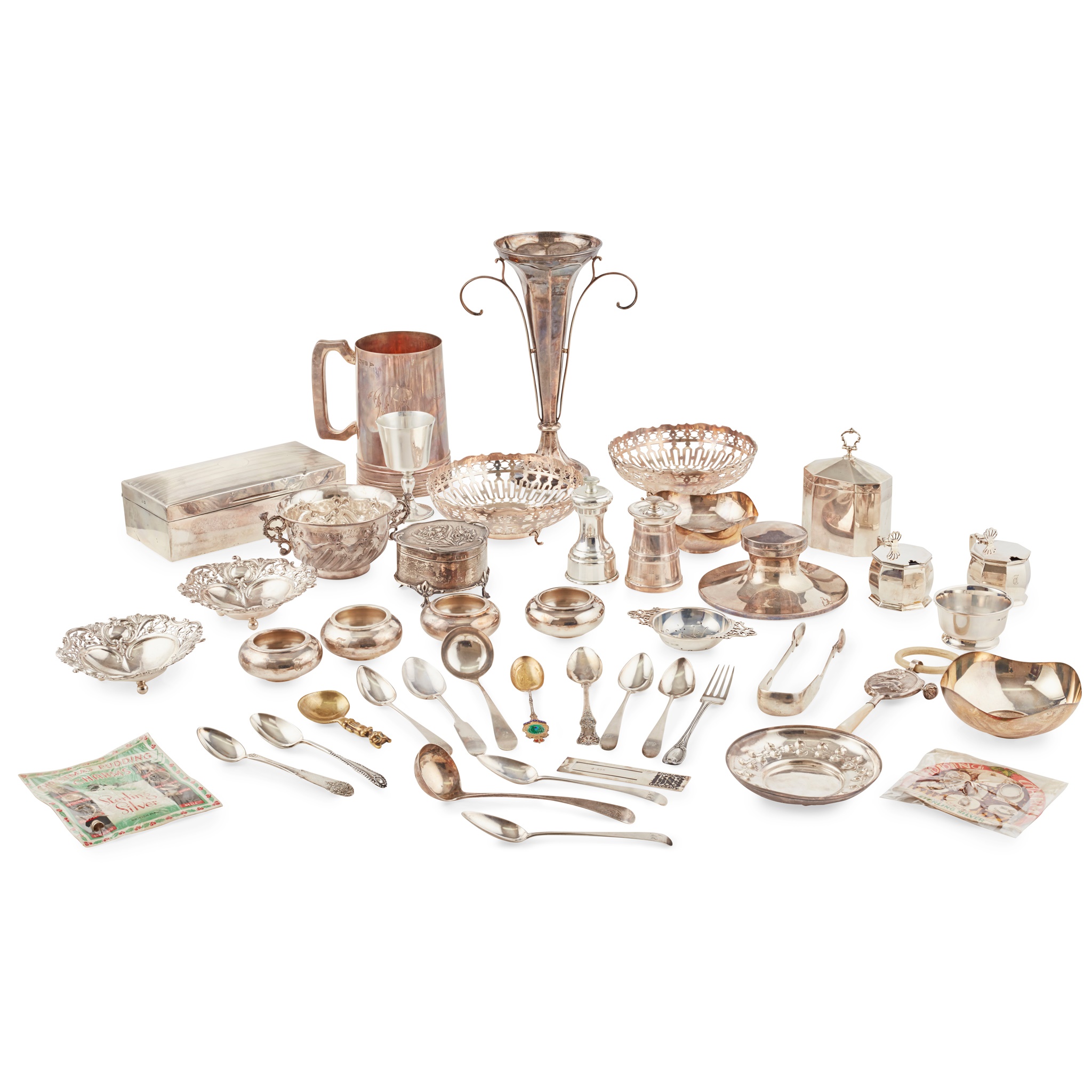 A collection of miscellaneous silver
