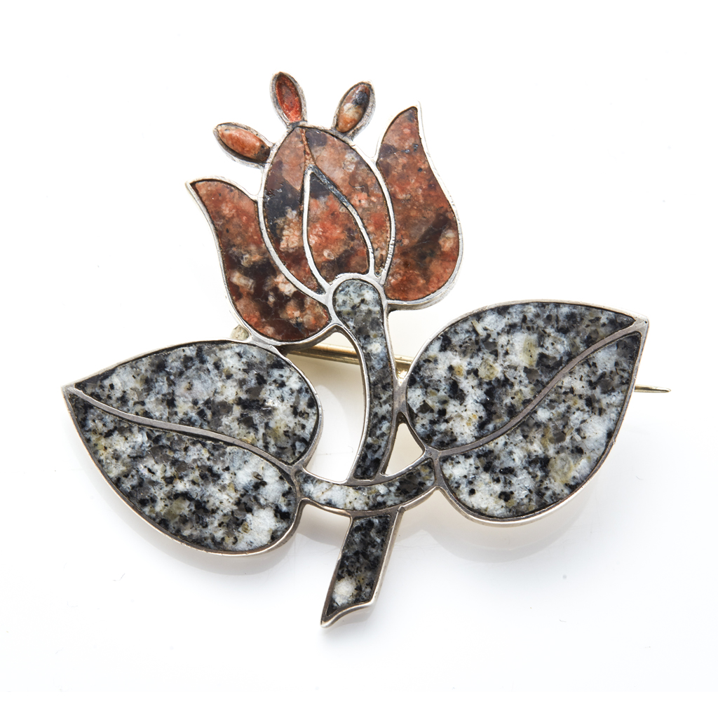 A silver and Aberdeen granite set brooch