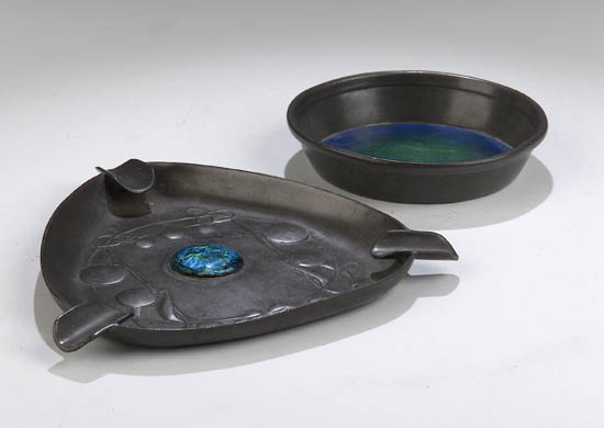 A Liberty & Co 'Tudric' pewter ashtray