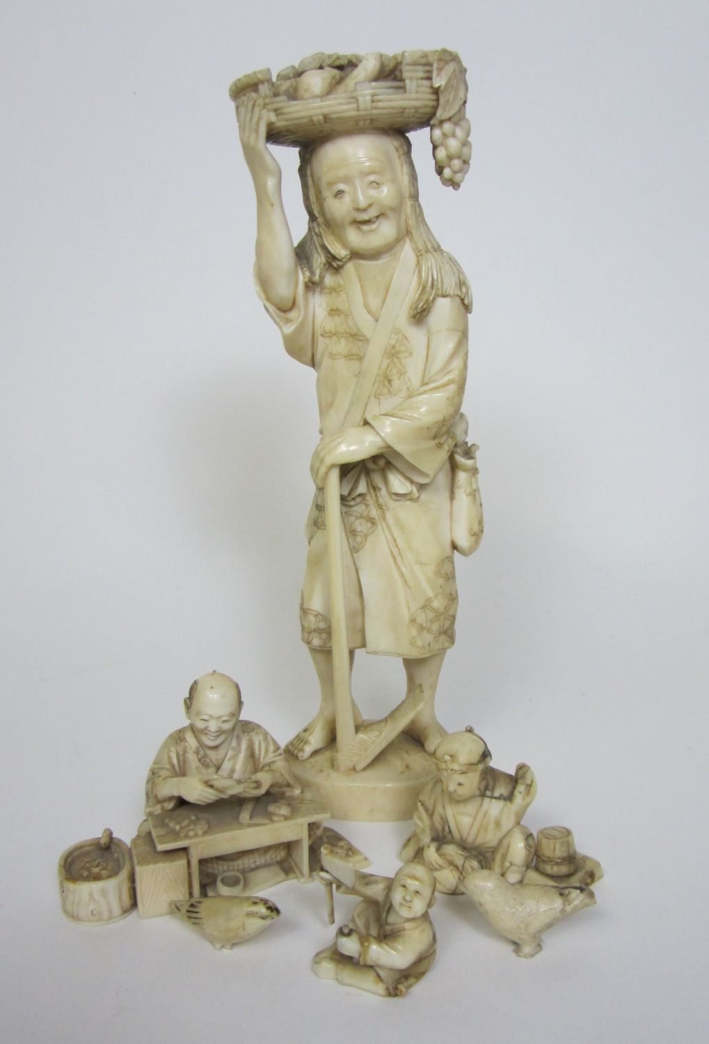 COLLECTION OF JAPANESE IVORY