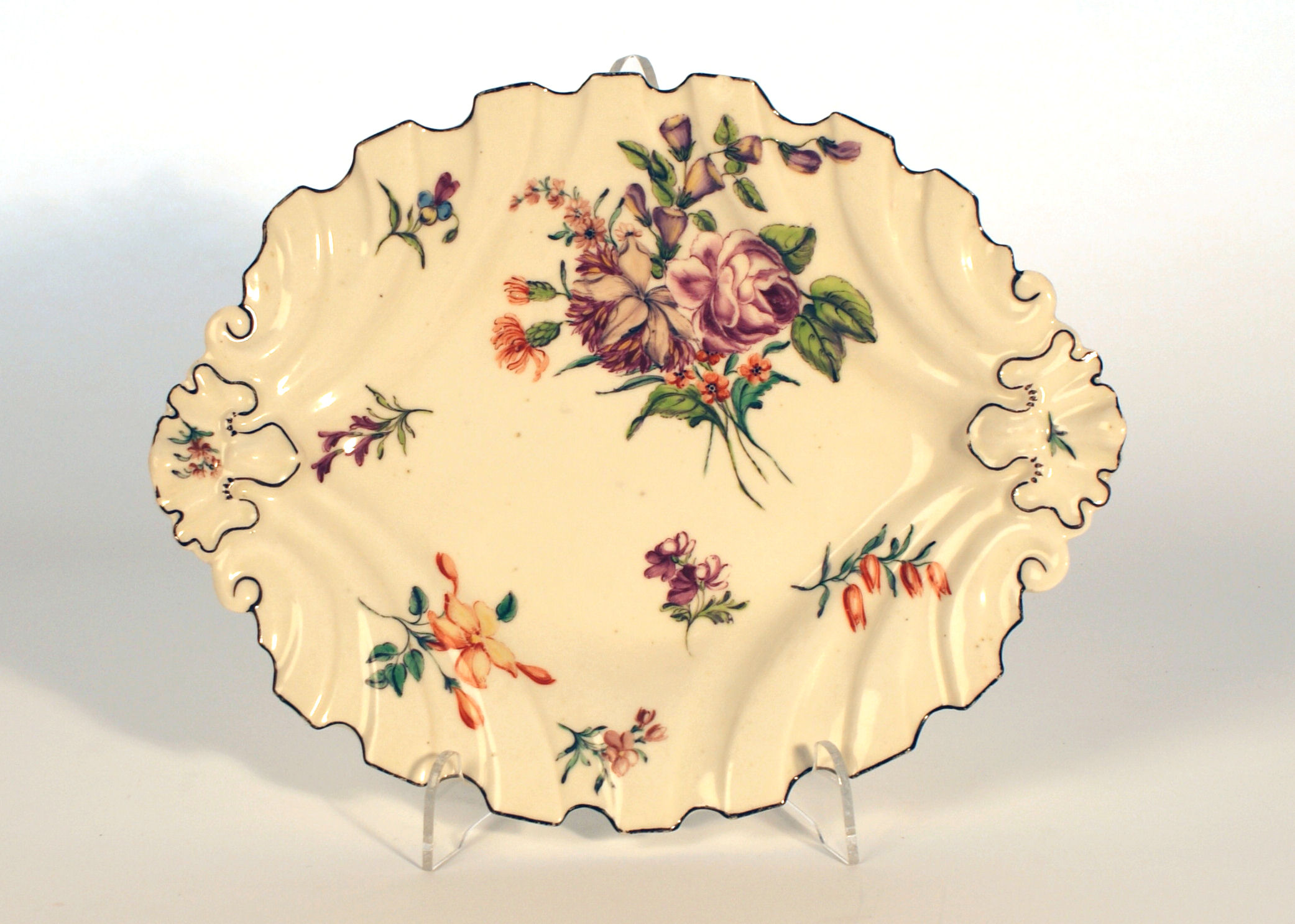 CHELSEA LEAF FORM PORCELAIN DISH