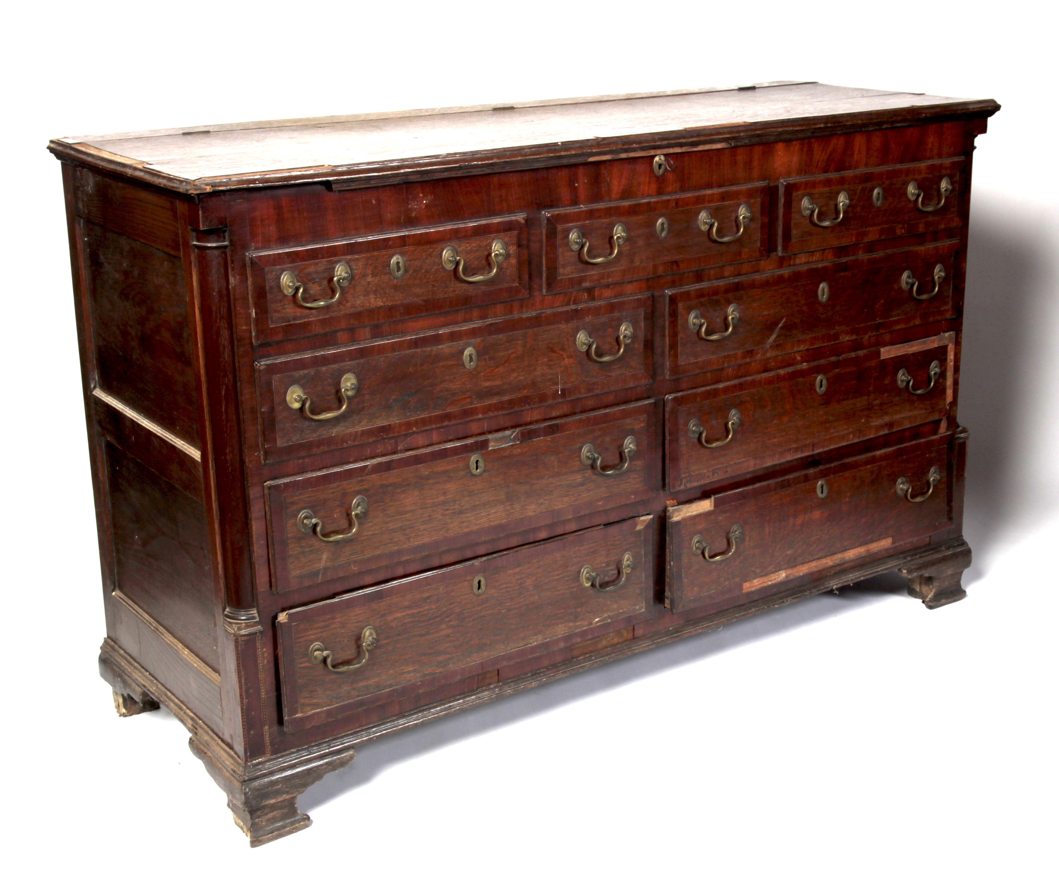 GEORGE III OAK AND MAHOGANY CROSSBANDED MULE CHEST