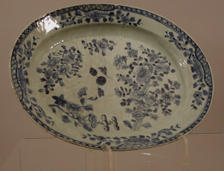 A Chinese blue painted export oval ashet