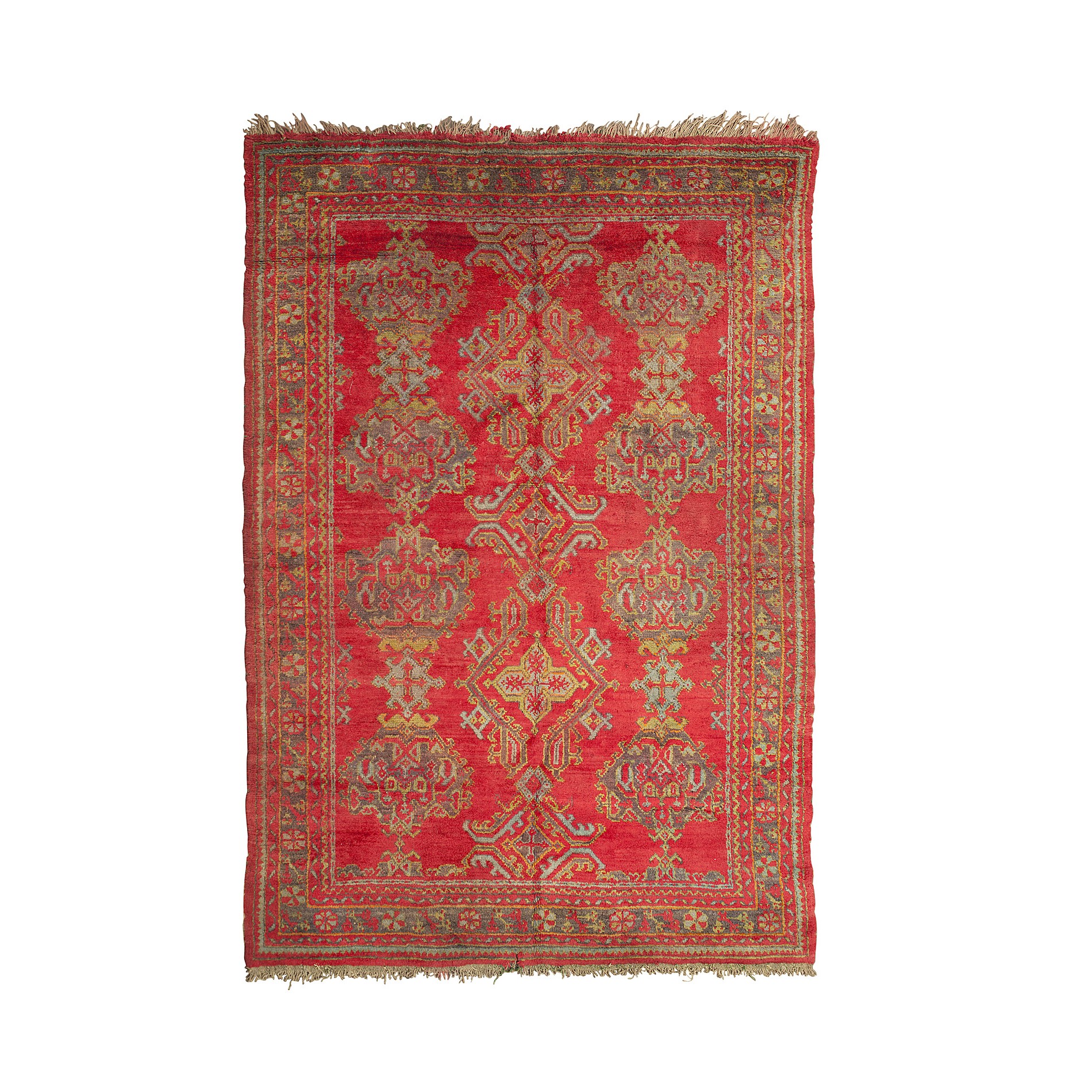 USHAK CARPET