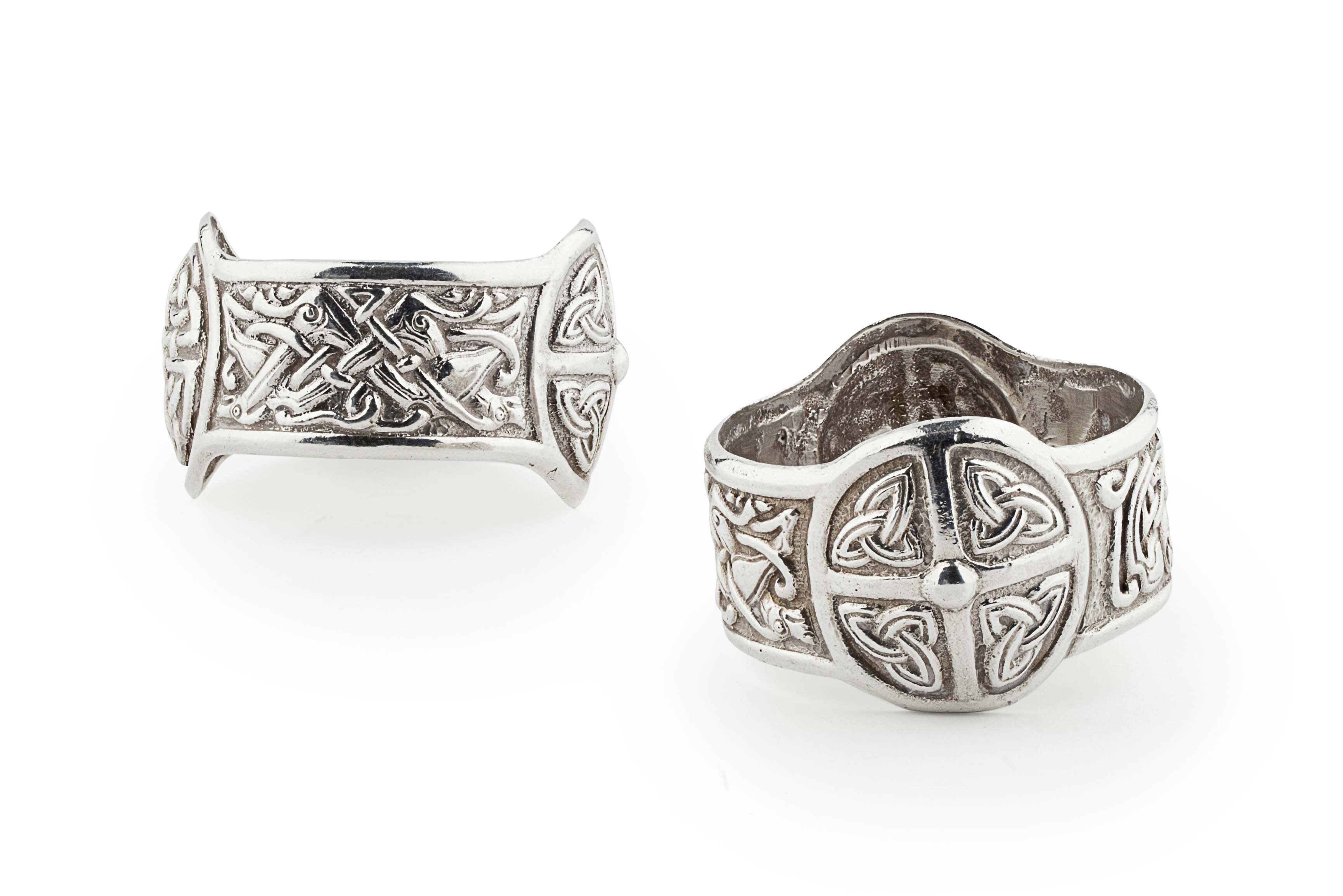 IONA - A pair of Scottish Provincial napkin rings