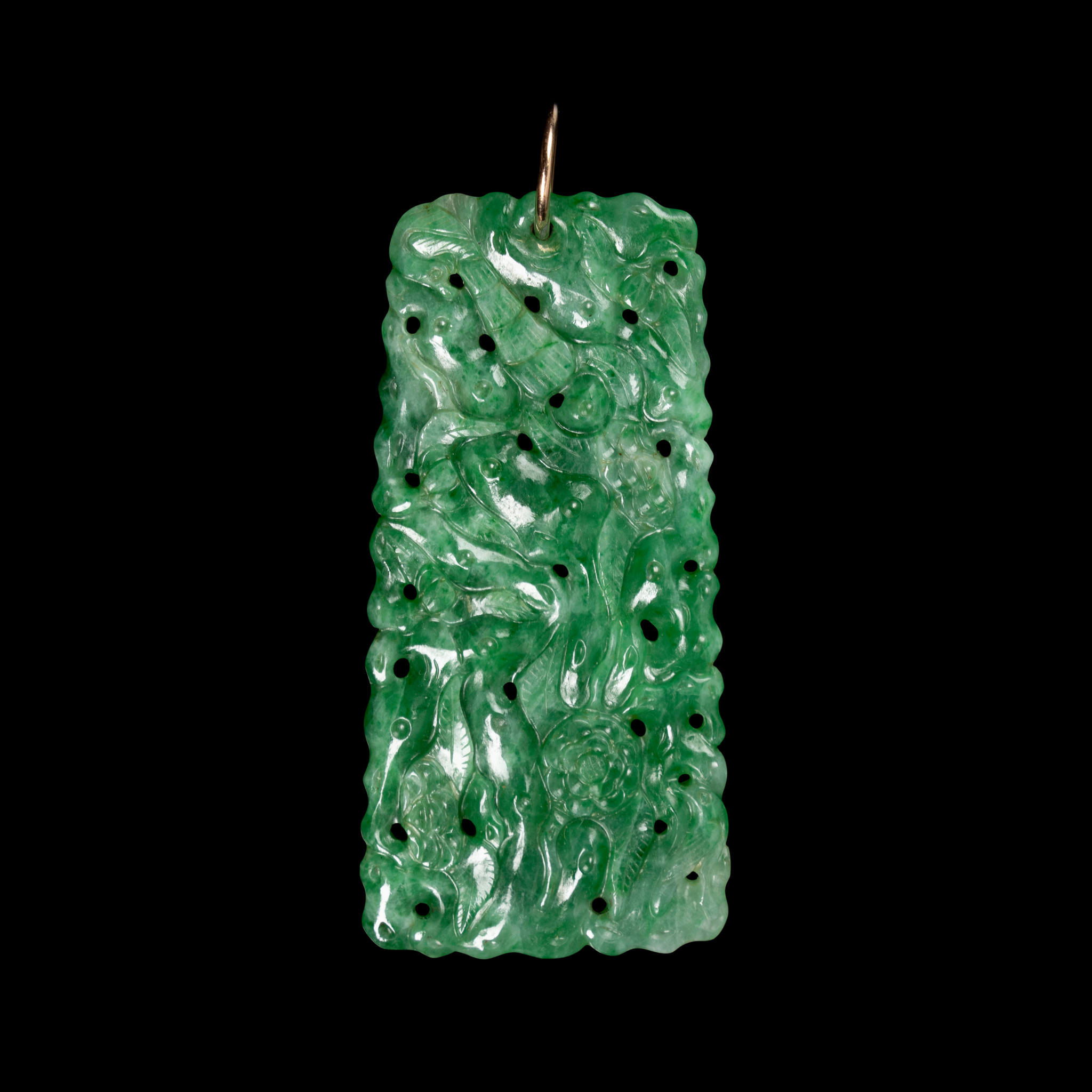 CHINESE JADEITE CARVED 'BIRD AND FLOWER' PENDANT