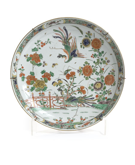 A Chinese Kangxi period famille verte circular charger
