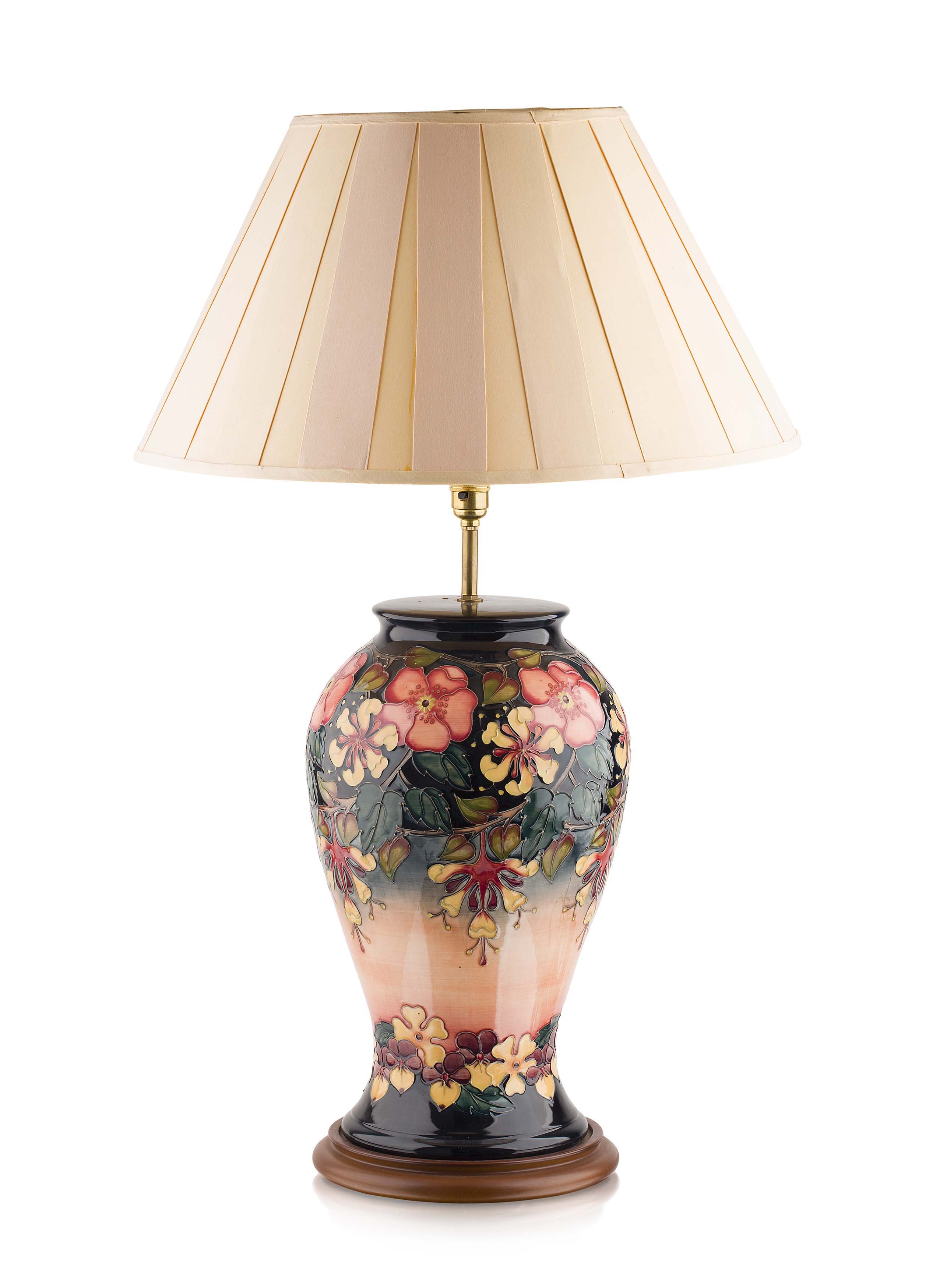 MOORCROFT POTTERY TABLE LAMP