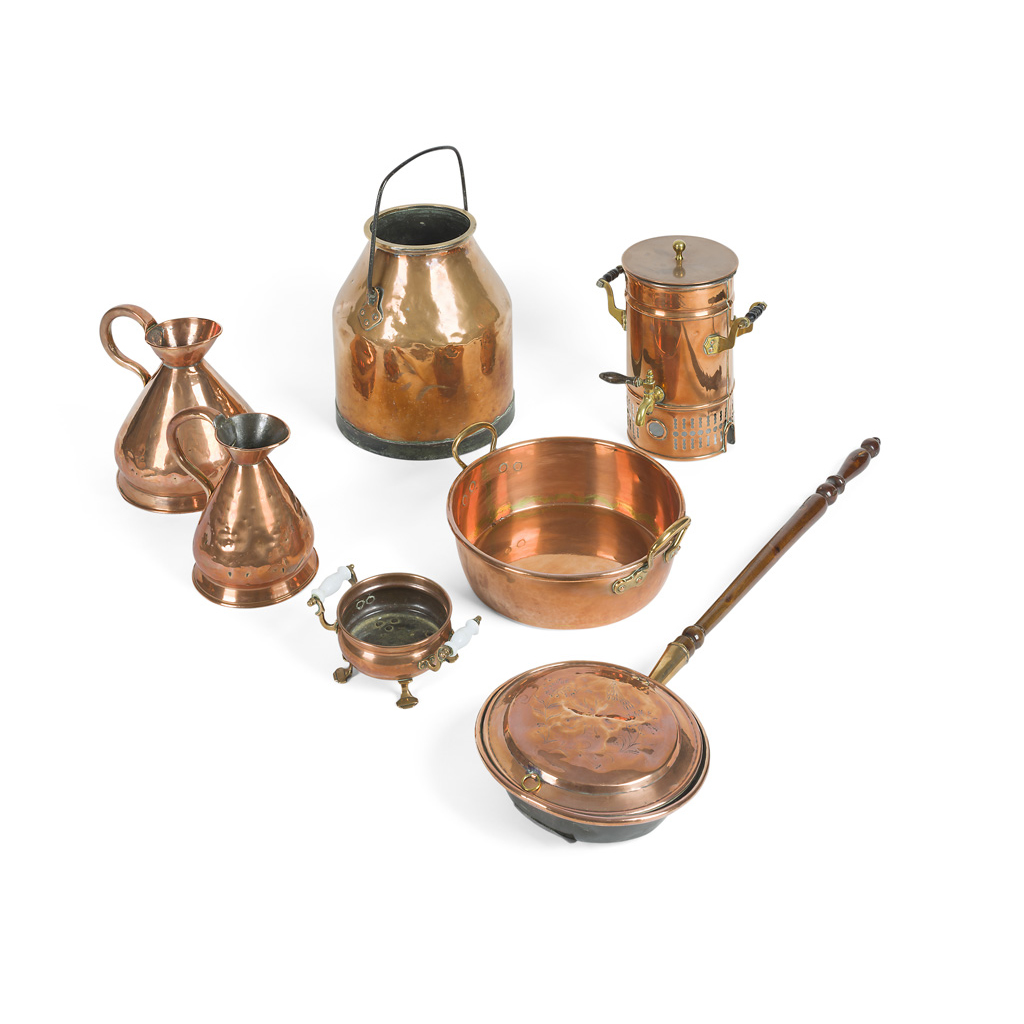 A COLLECTION OF COPPER AND BRASSWARE