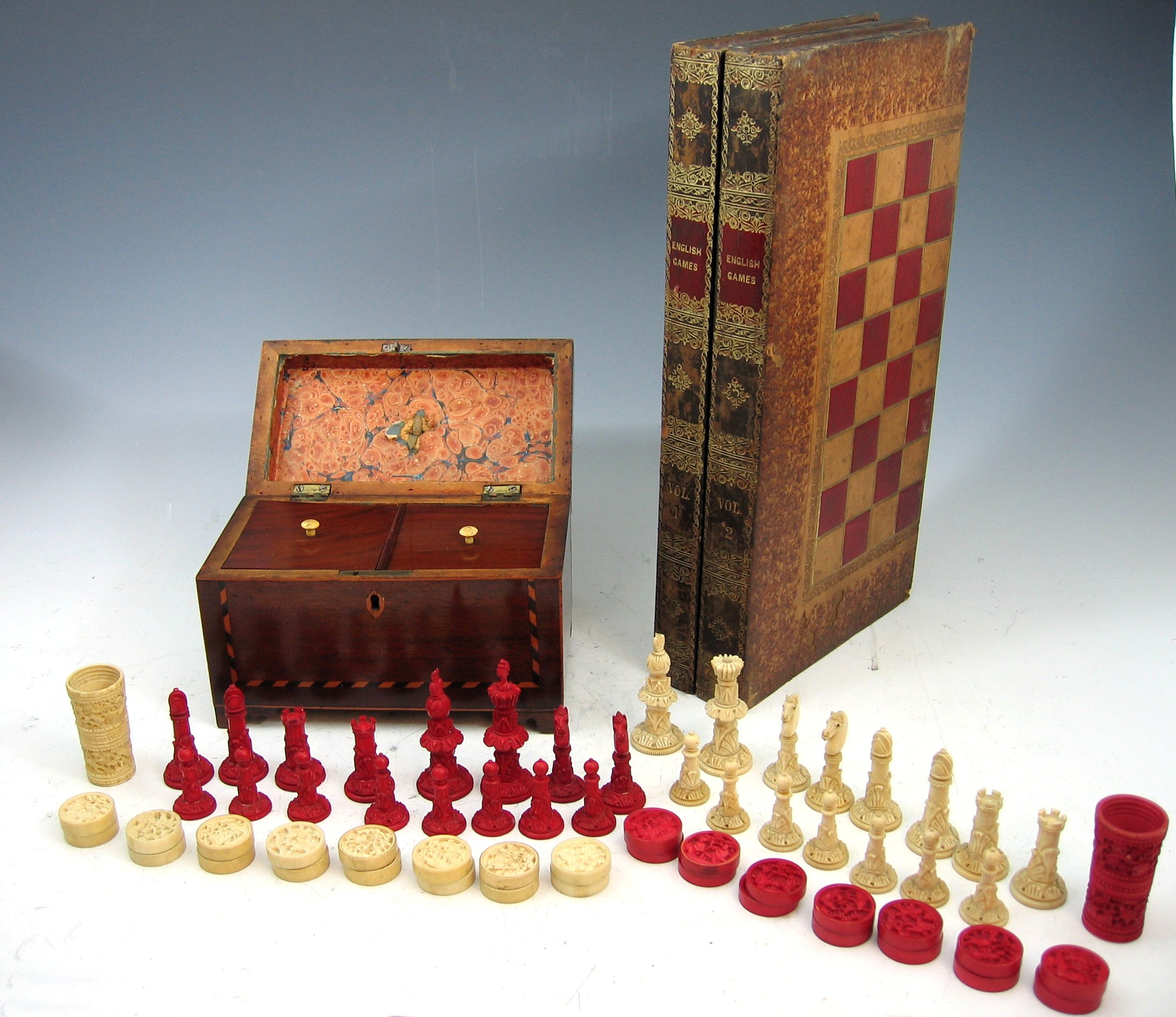 A set of thirty two carved bone chess pieces,