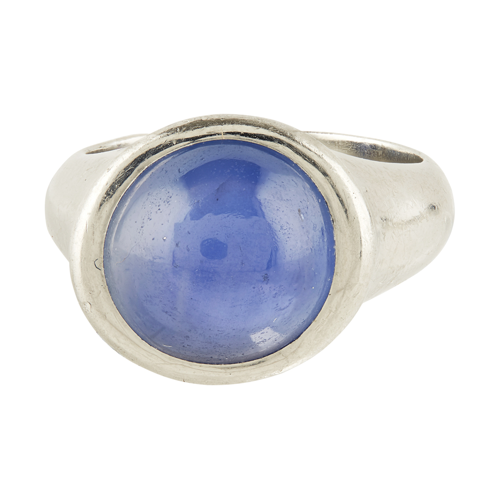 A star sapphire set ring