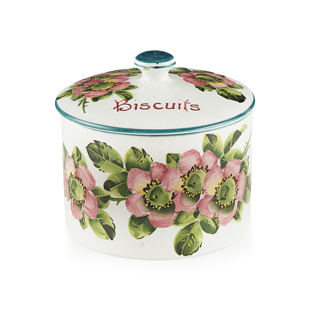 A WEMYSS WARE BISCUIT BARREL & COVER