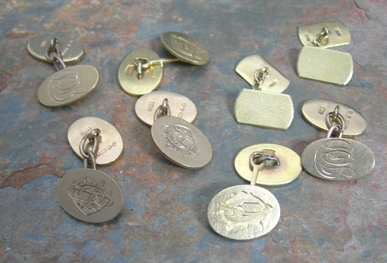 A pair of 18ct gold cufflinks,