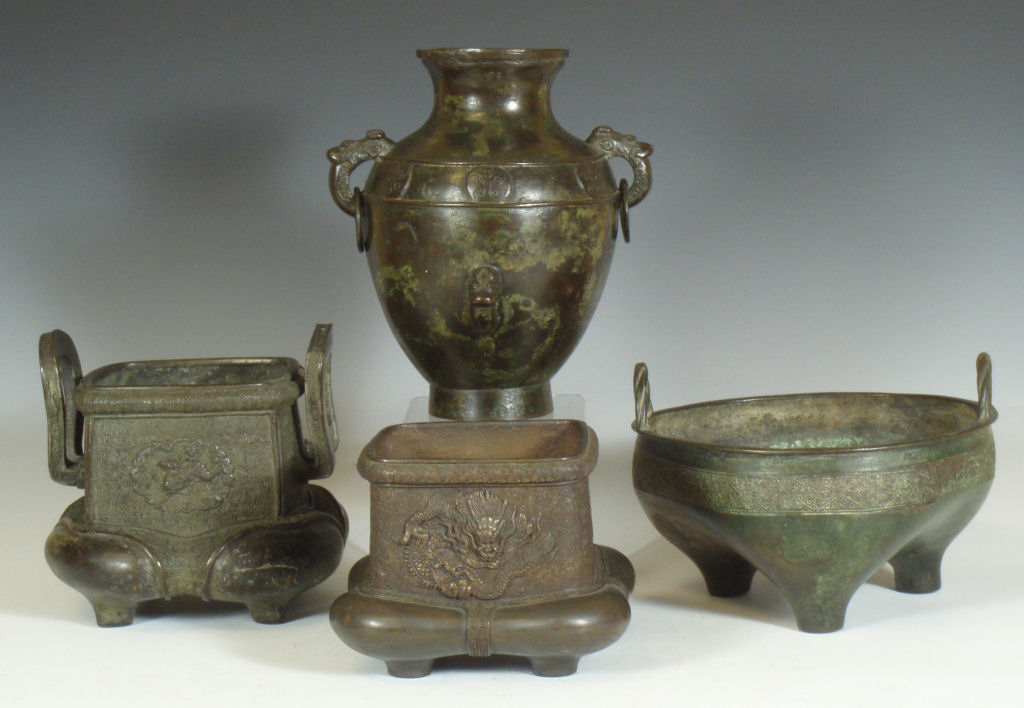A Chinese bronze censer
