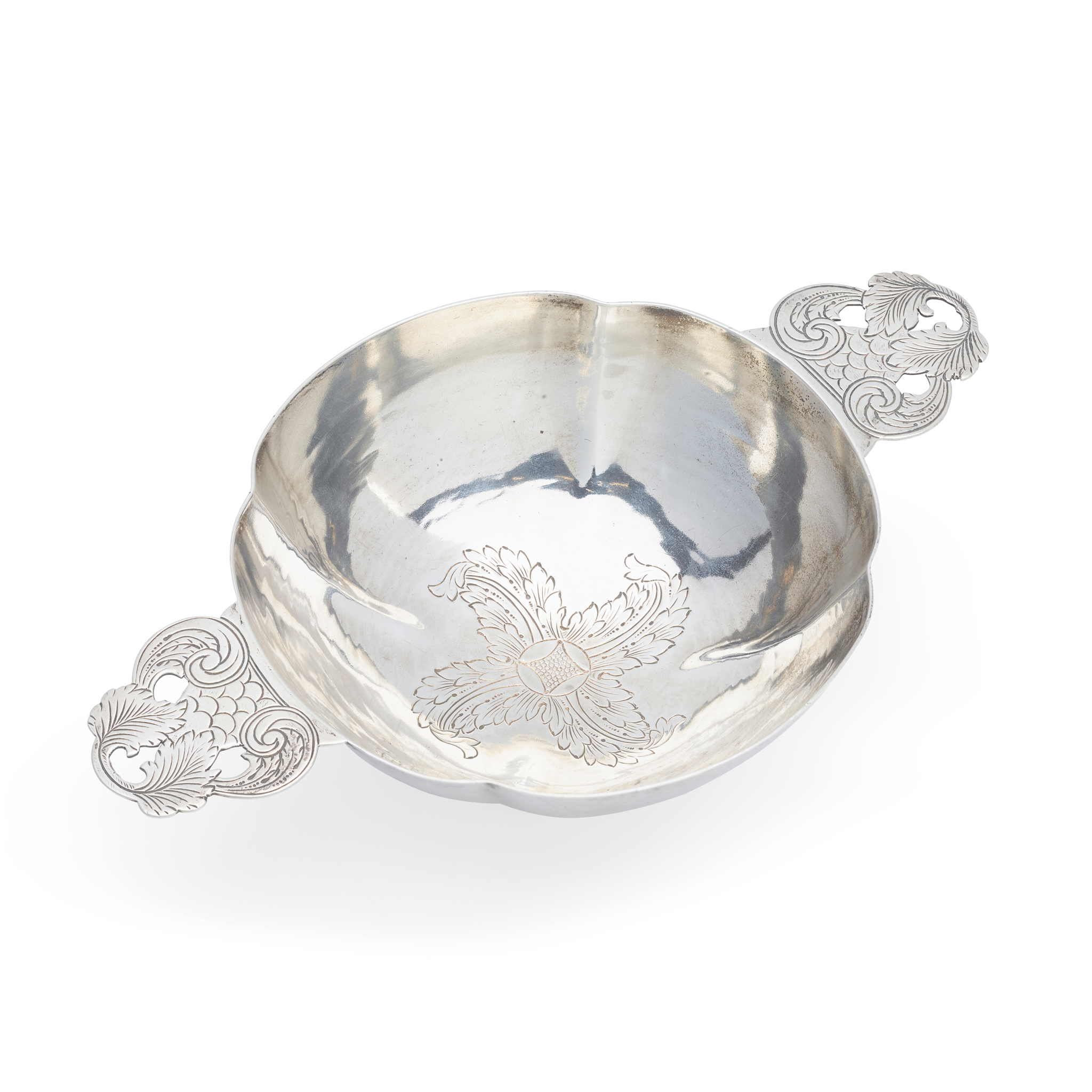 A VICTORIAN QUAICH