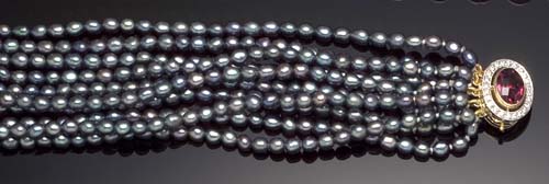 A ten strand freshwater pearl necklace,