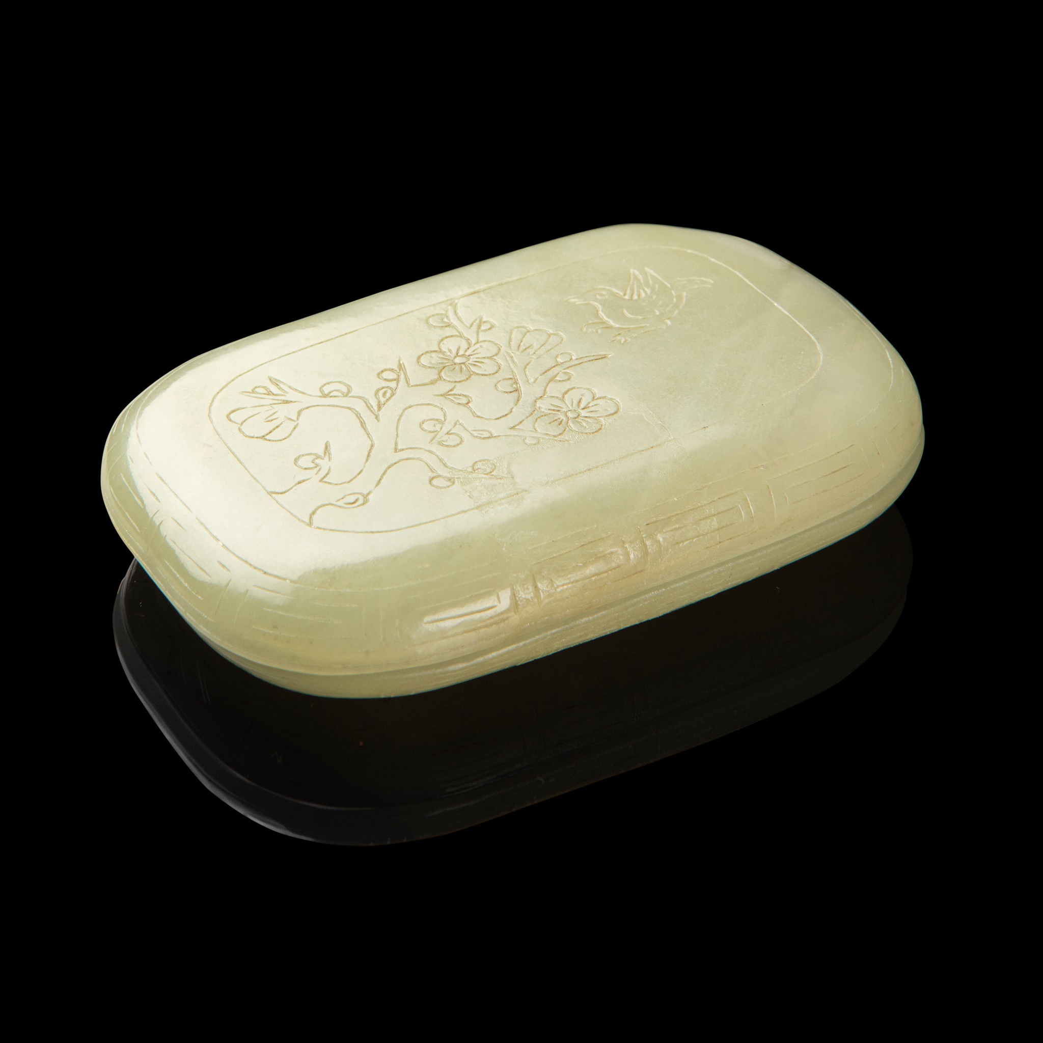 CELADON JADE BOX WITH COVER