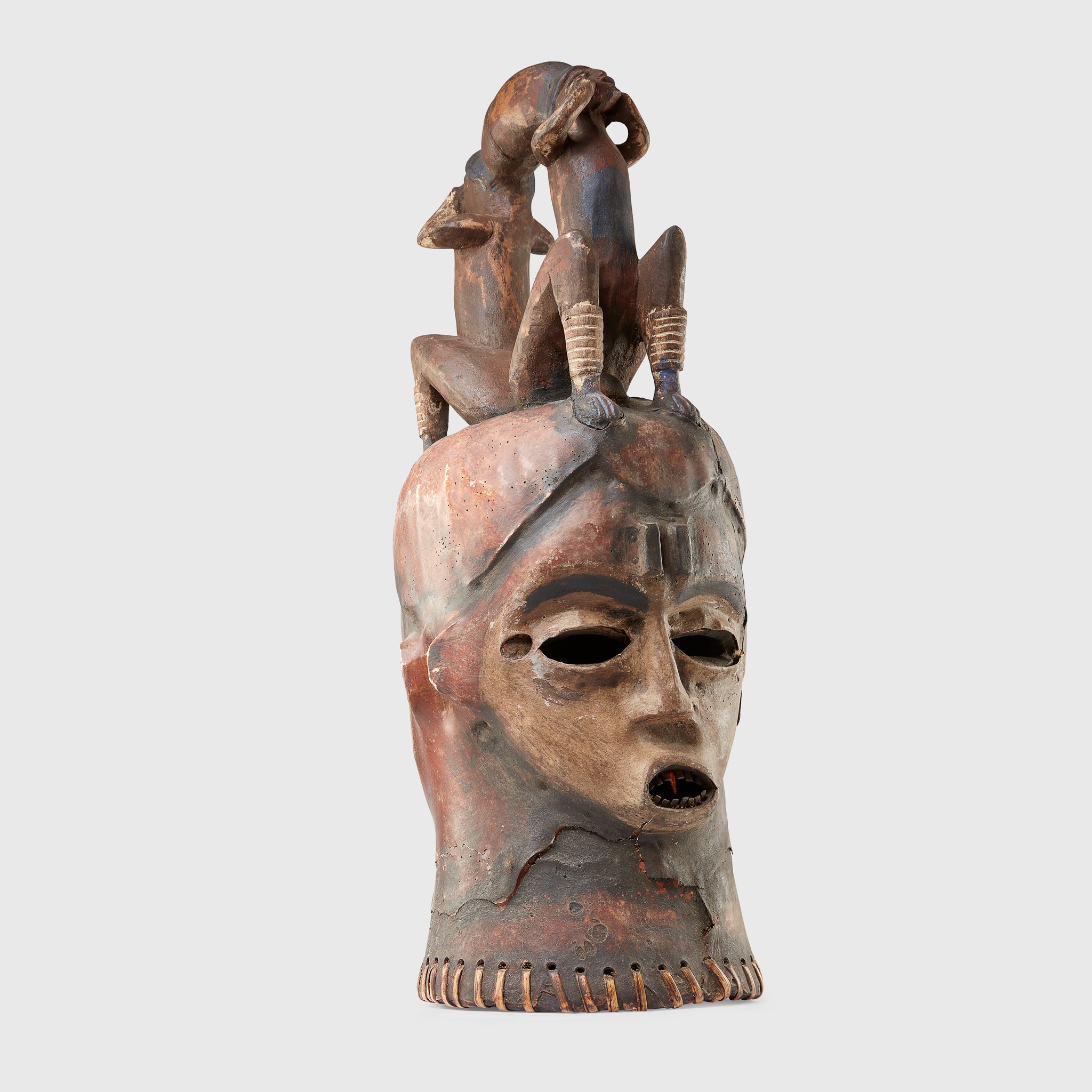 EJAGHAM HEADDRESS