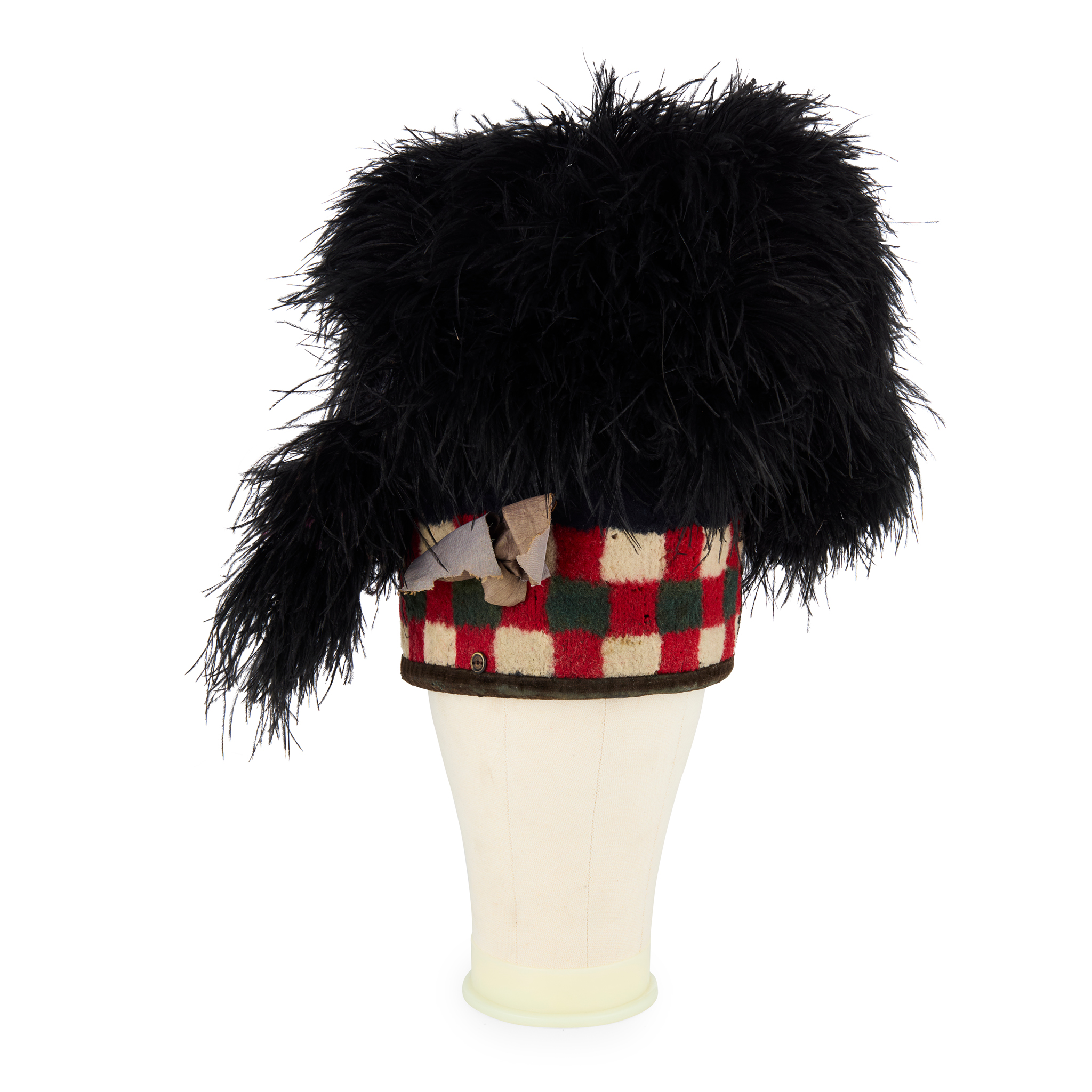 A SCOTTISH EARLY 19TH CENTURY OSTRICH FEATHER BONNET