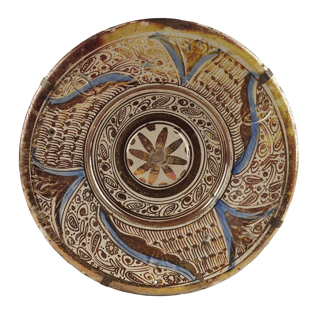 HISPANO MORESQUE LUSTRE DISH