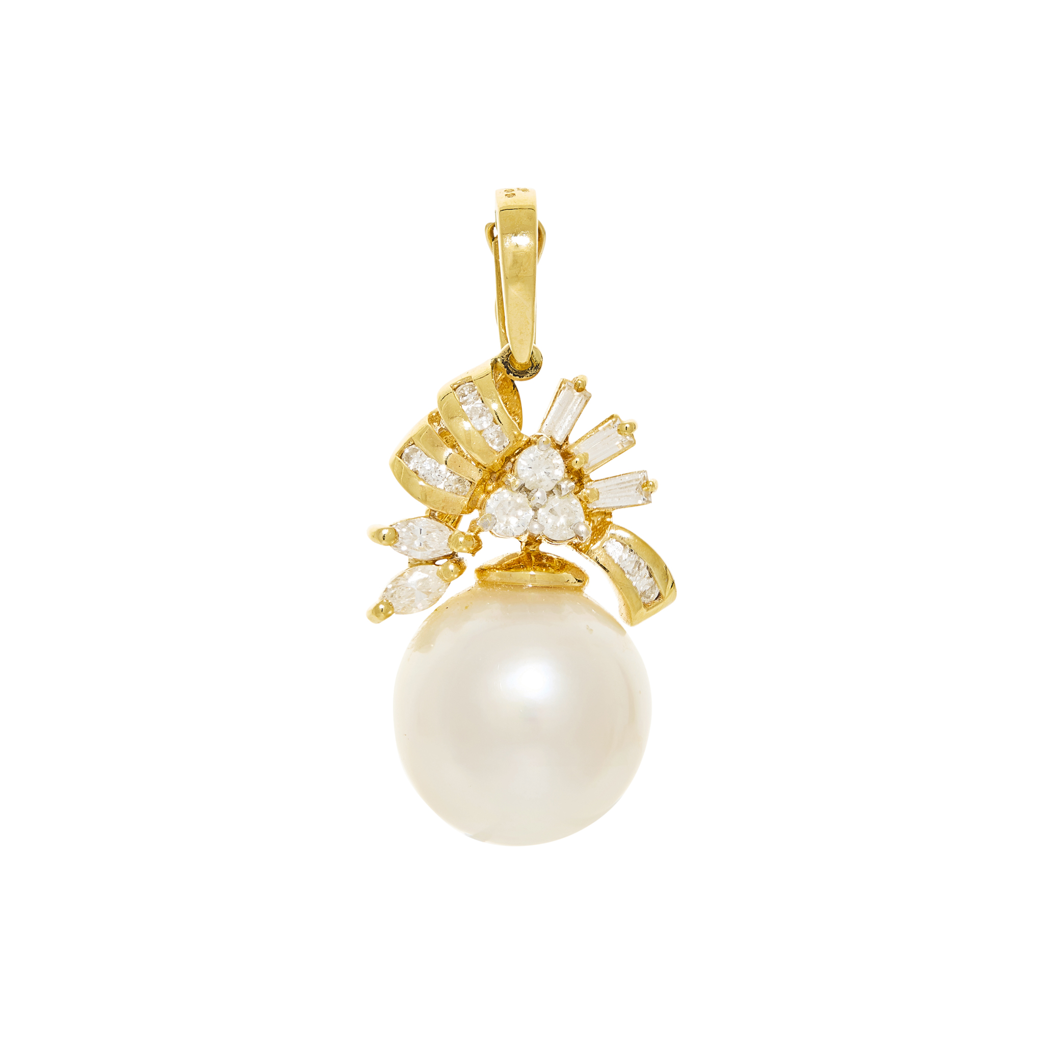 An 18ct gold South Sea pearl and diamond pendant