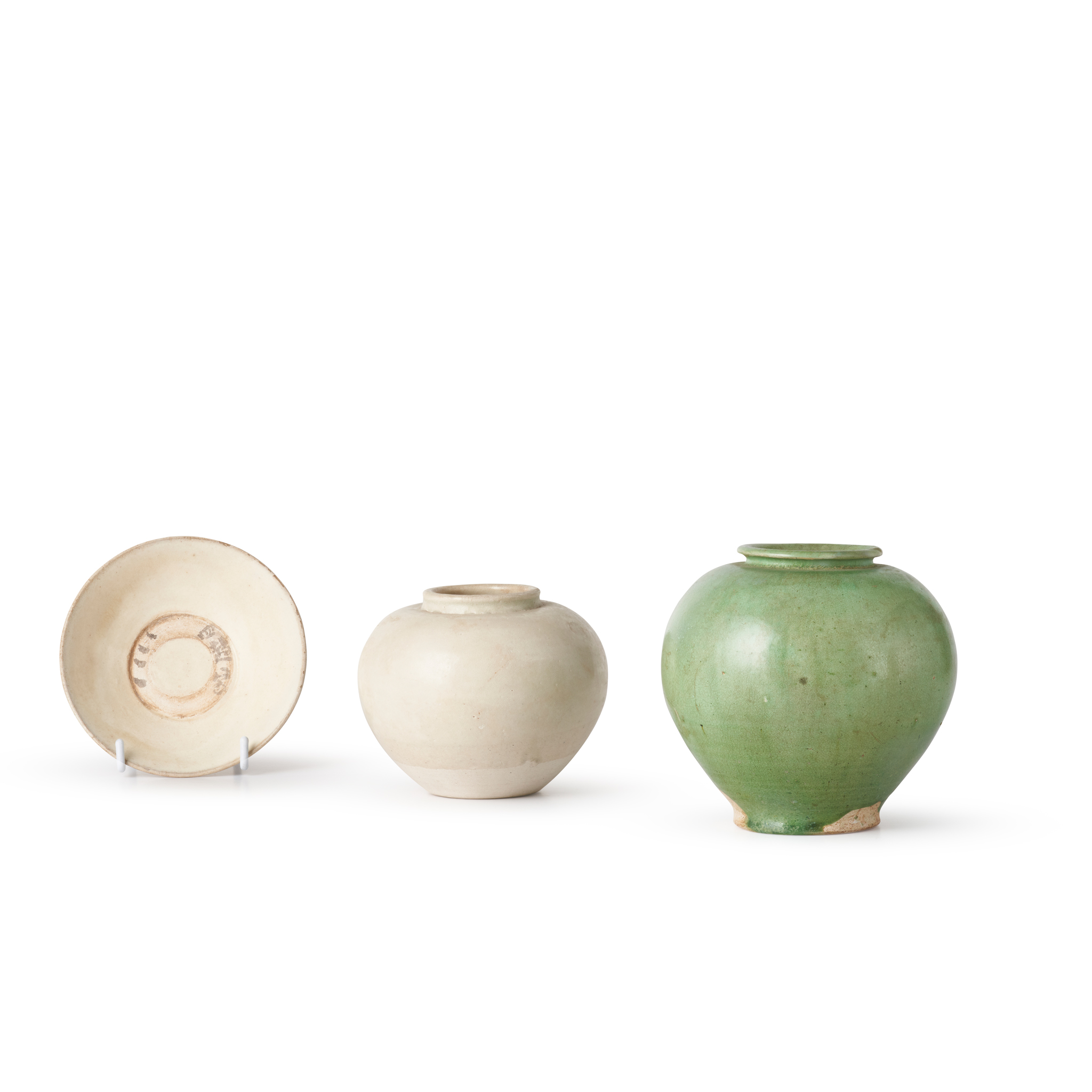 THREE MONOCHROME-GLAZED WARES