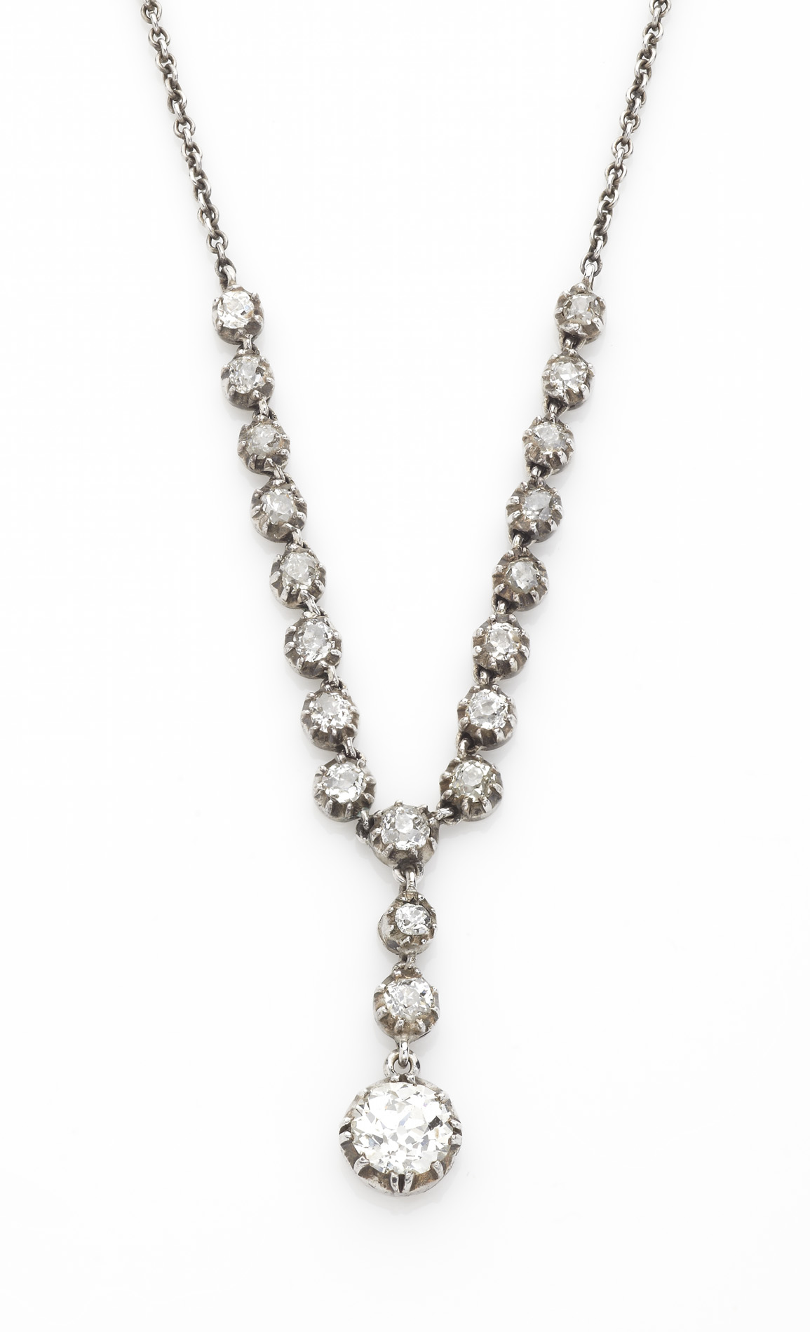 A diamond set necklace