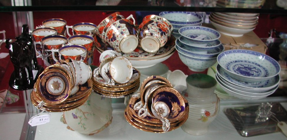 An Imari palette coffee service